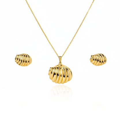 Aanura Gold Shell Necklace & Earrings Set