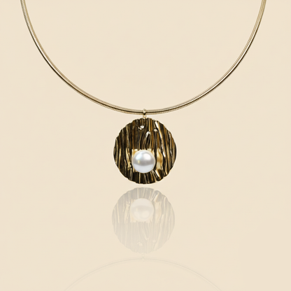 Aurelia Gold Choker with Pearl & Pendant