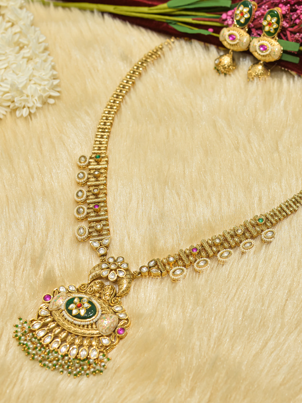 Aanura Antique Rani Haar with Kundan & Pearl Pendant