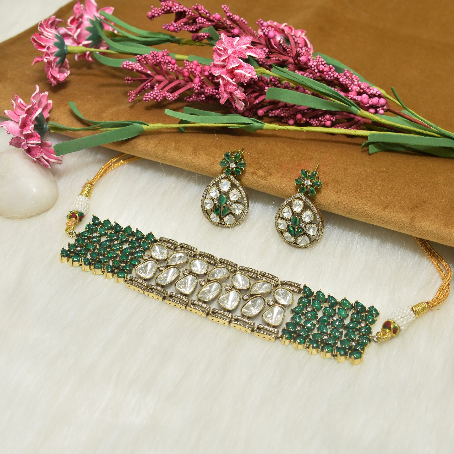 Aanura Emerald Green Kundan Choker Necklace Set