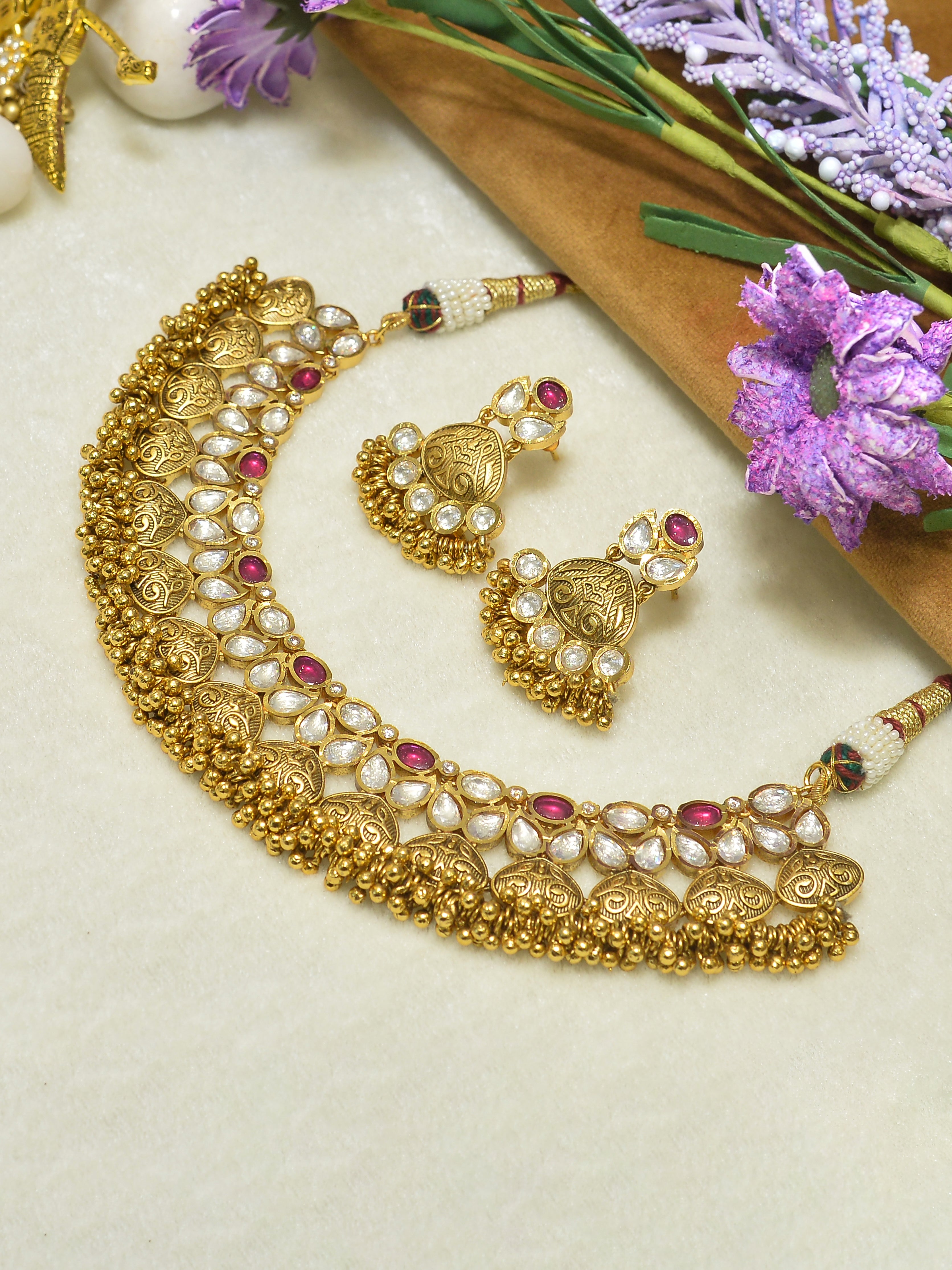 Aanura Antique Gold Kundan Choker Necklace Set