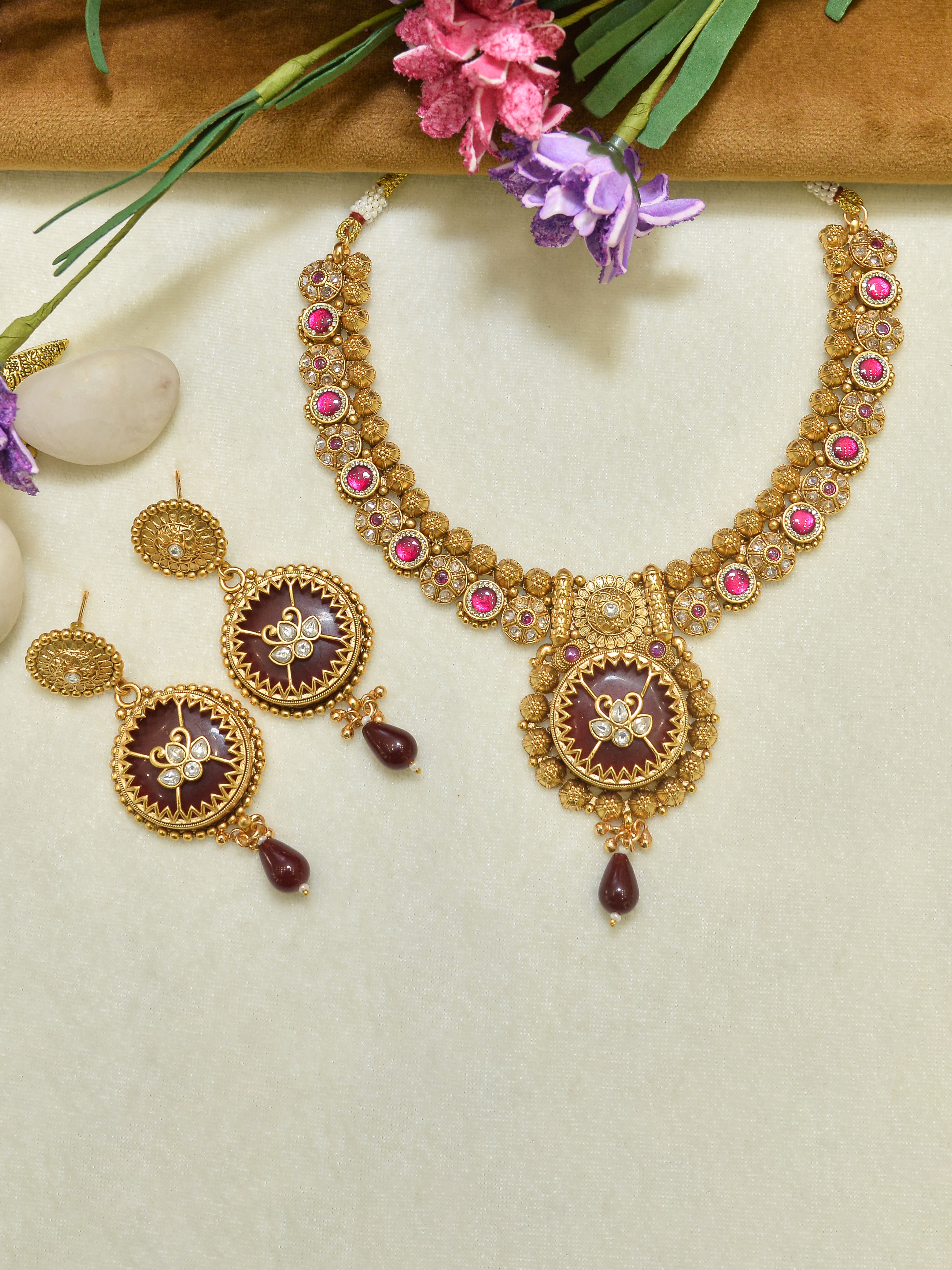 Aanura Circular Heritage Necklace with Green Stones