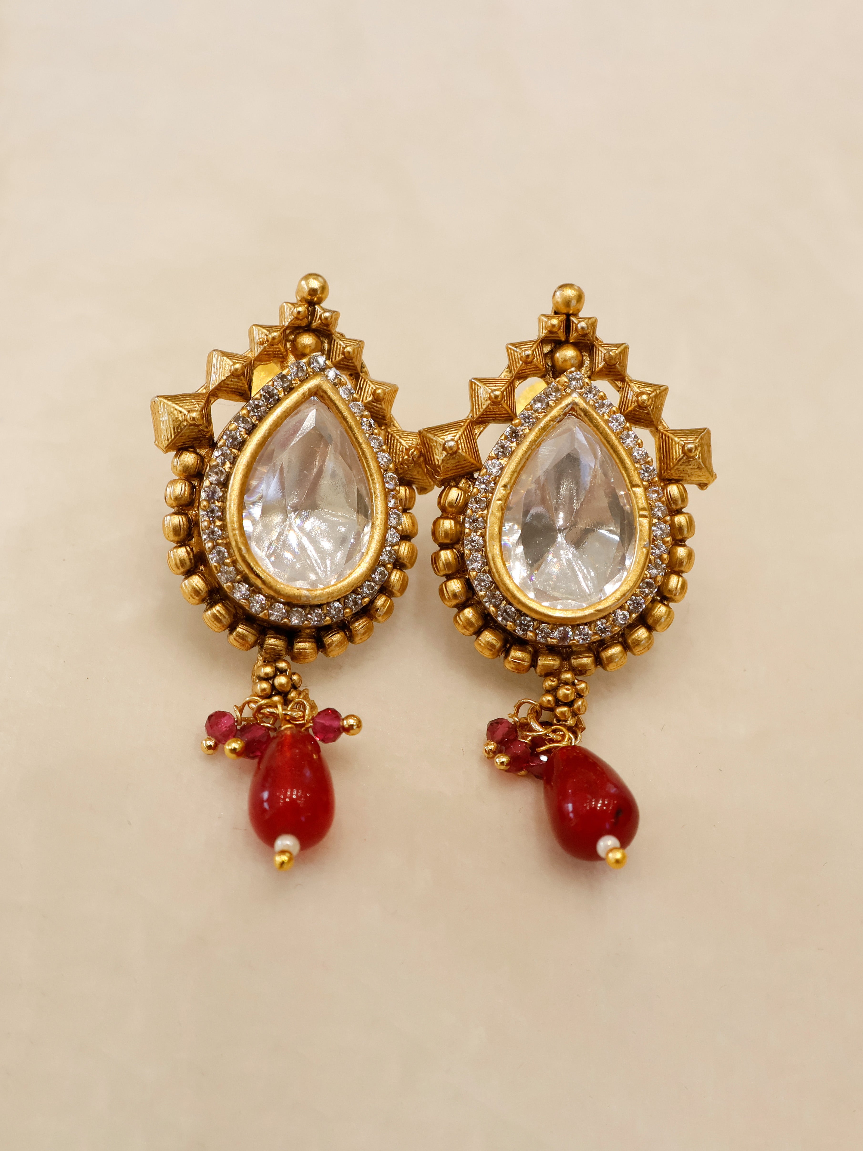 Aanura Antique Pearl Drop Kundan Choker Necklace Set