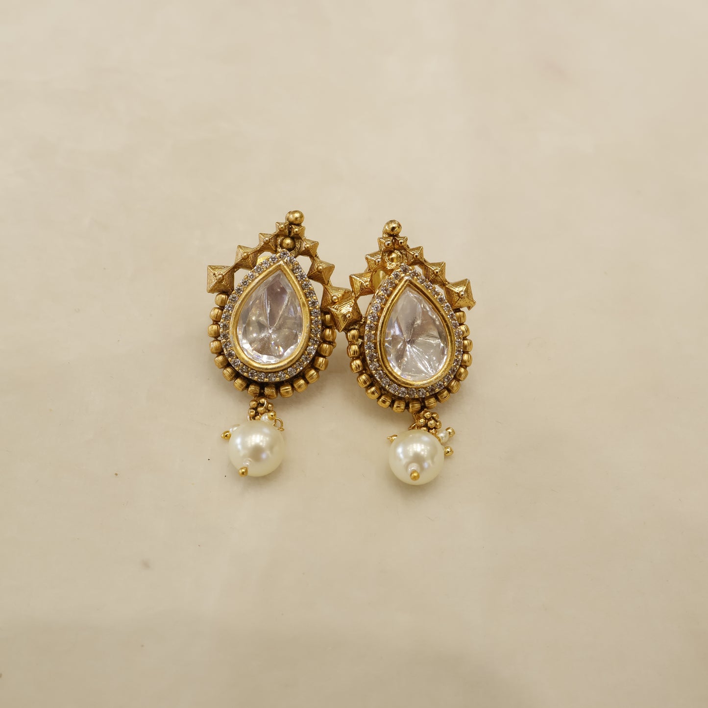 Aanura Antique Pearl Drop Kundan Choker Necklace Set