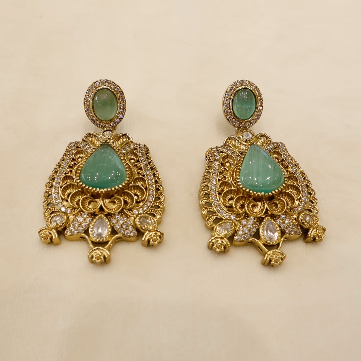 Aanura Antique Bridal Necklace with Ruby Red Stones