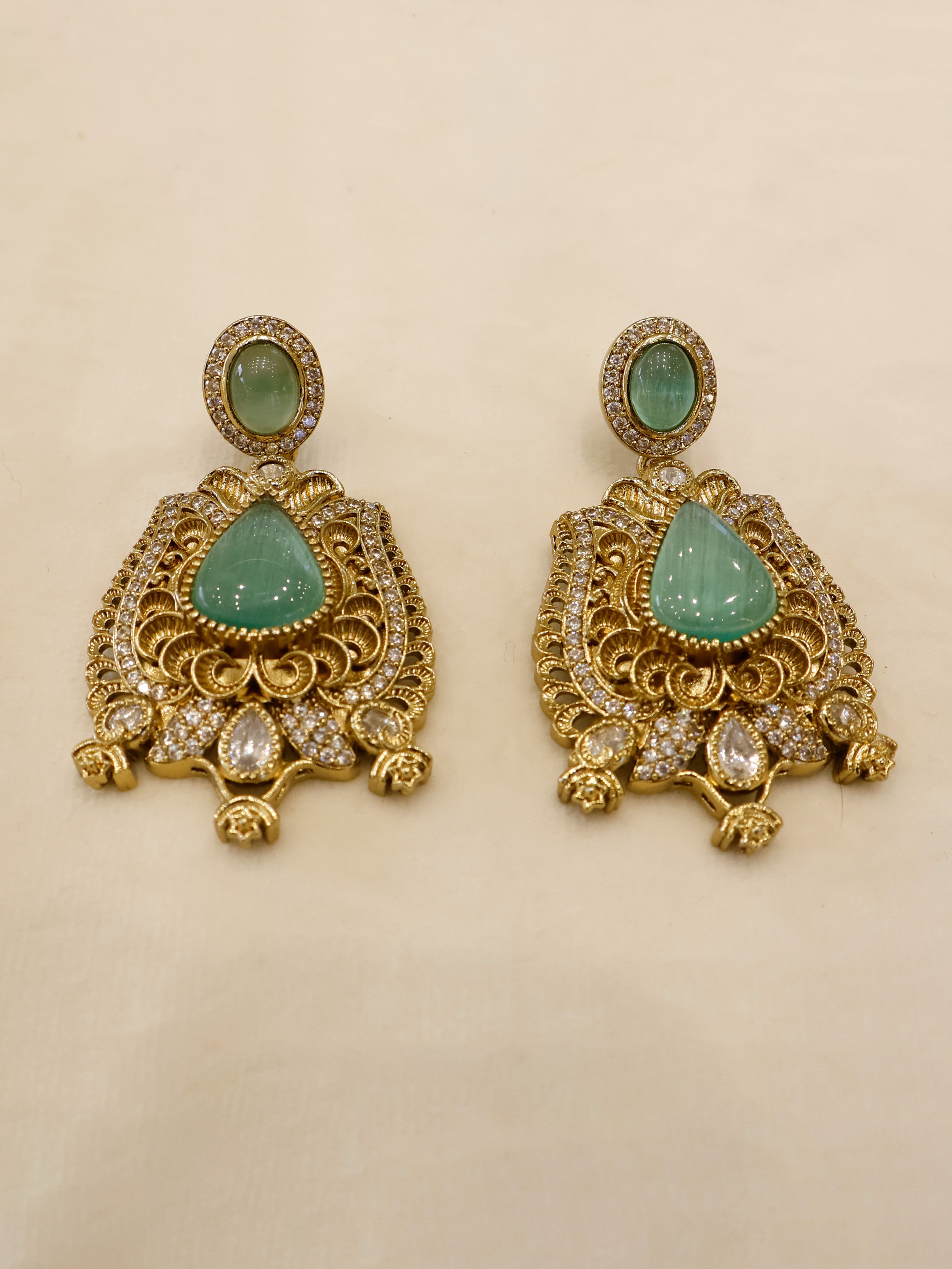 Aanura Antique Bridal Necklace with Ruby Red Stones