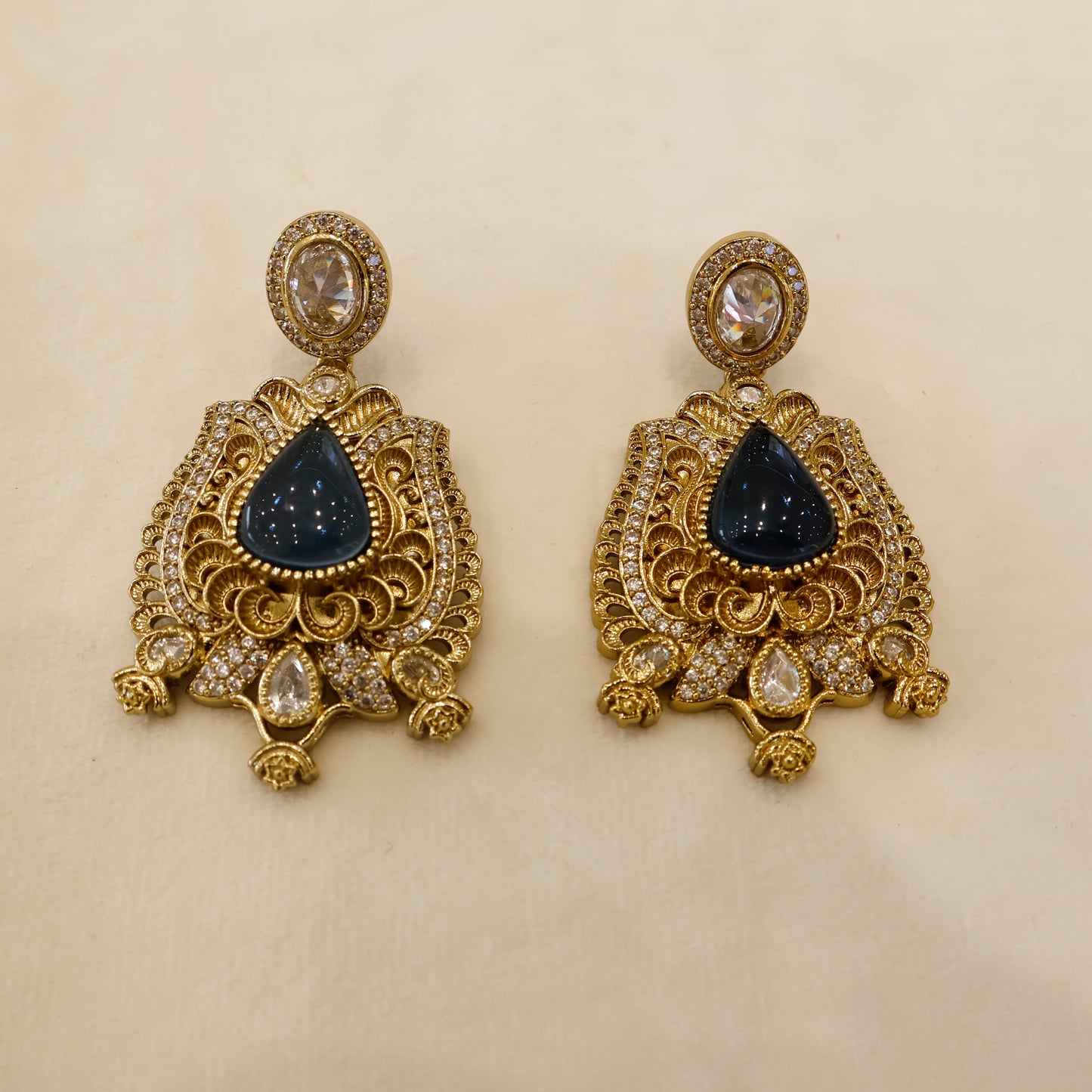 Aanura Antique Bridal Necklace with Ruby Red Stones