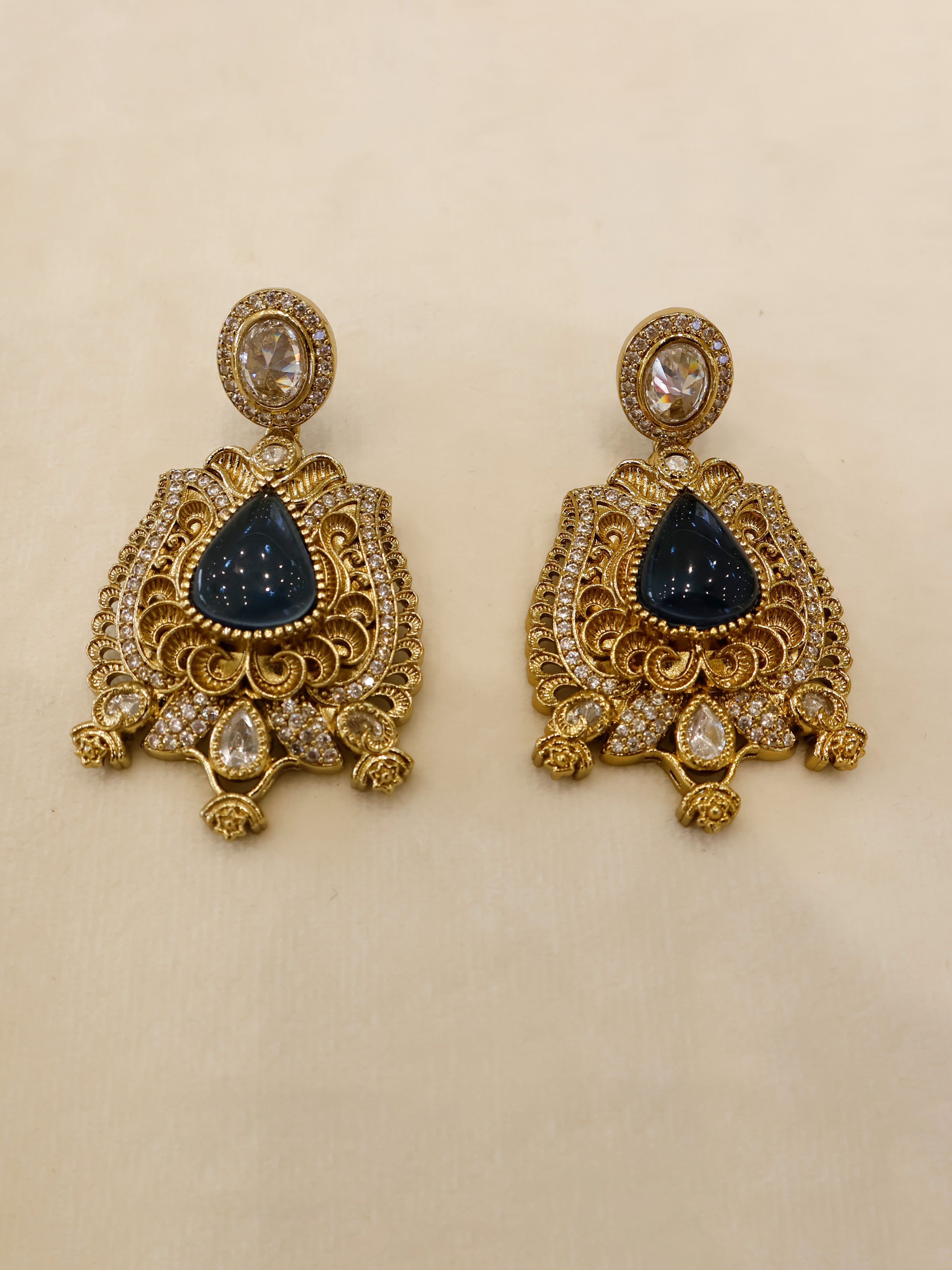 Aanura Antique Bridal Necklace with Ruby Red Stones
