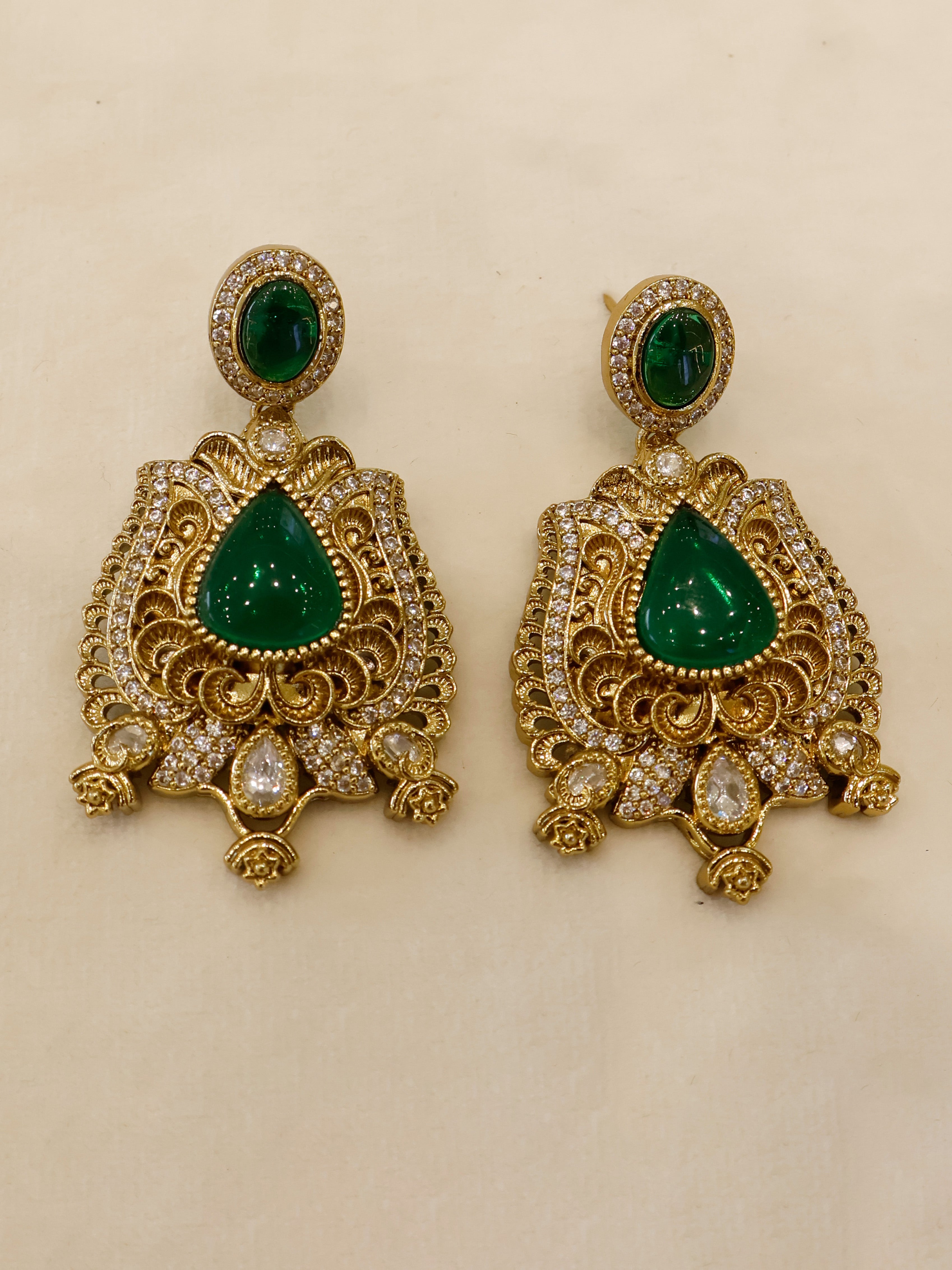 Aanura Antique Bridal Necklace with Ruby Red Stones