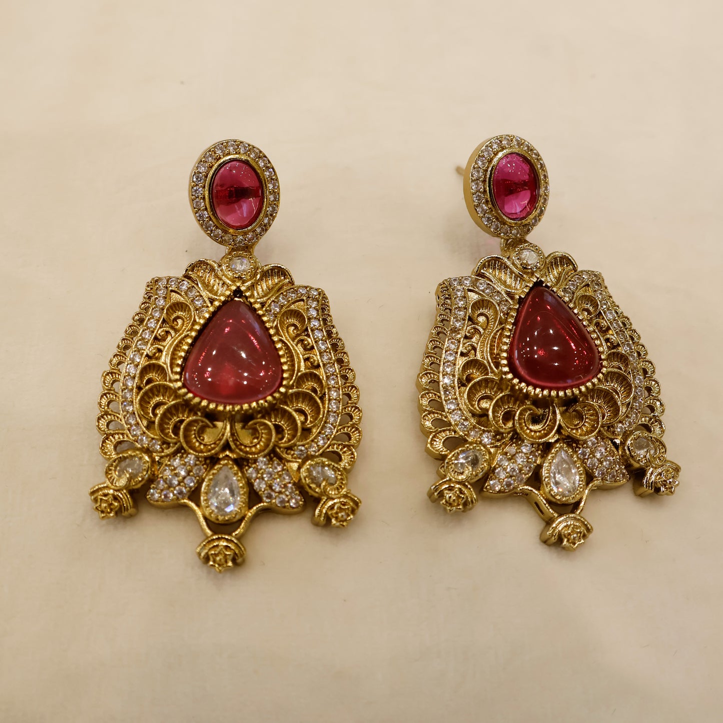 Aanura Antique Bridal Necklace with Ruby Red Stones