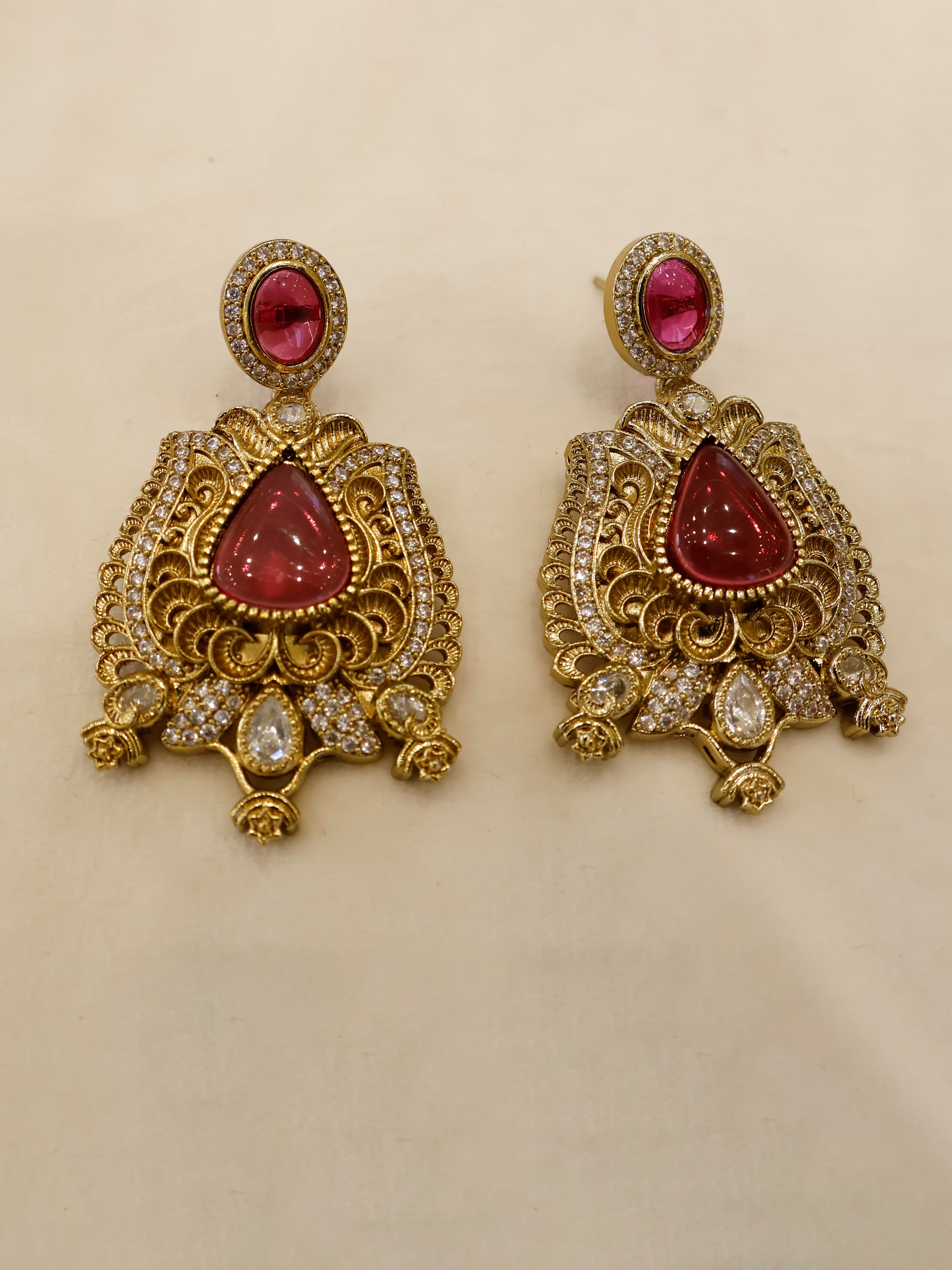 Aanura Antique Bridal Necklace with Ruby Red Stones