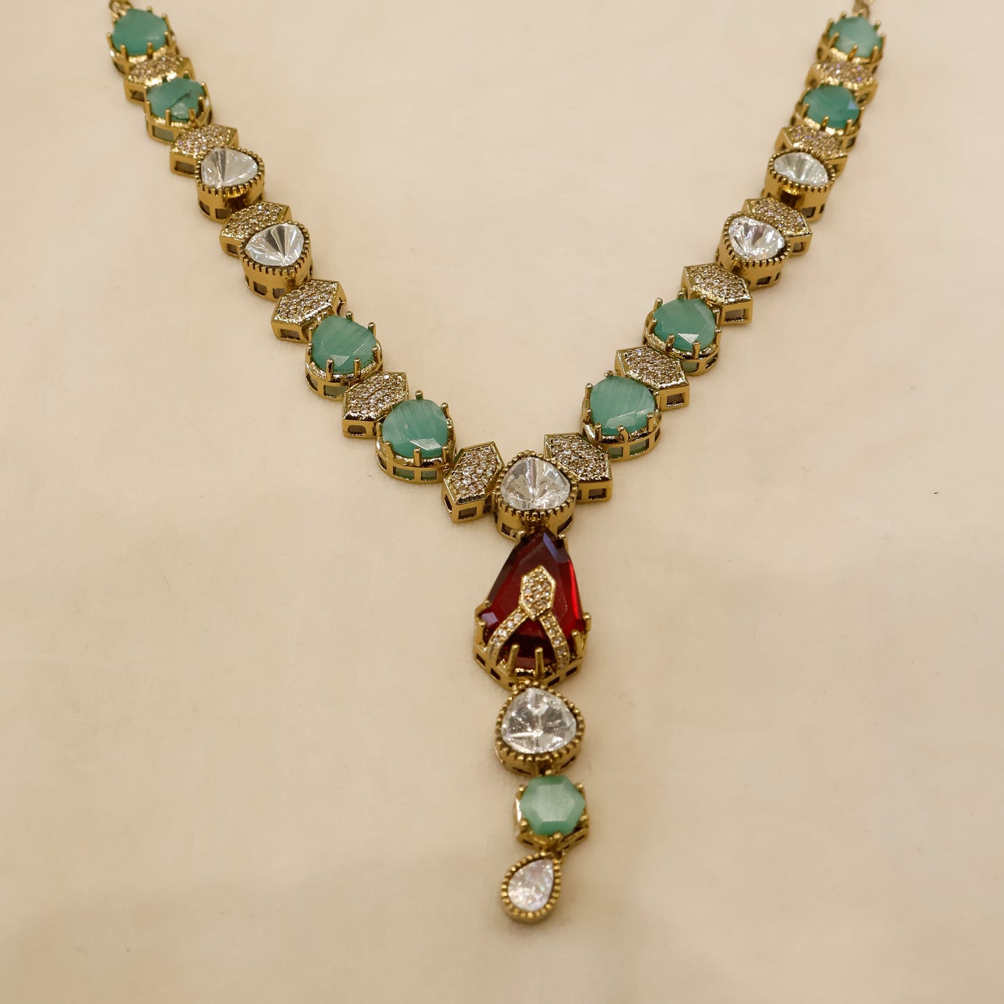 Aanura Green Drop Stone Necklace Set