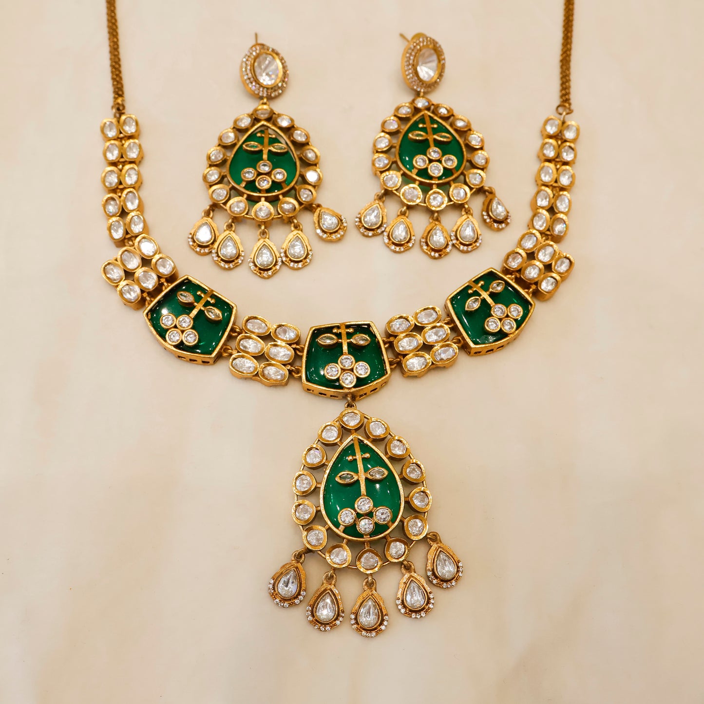 Aanura Green Kundan Pendant Necklace & Earrings Set