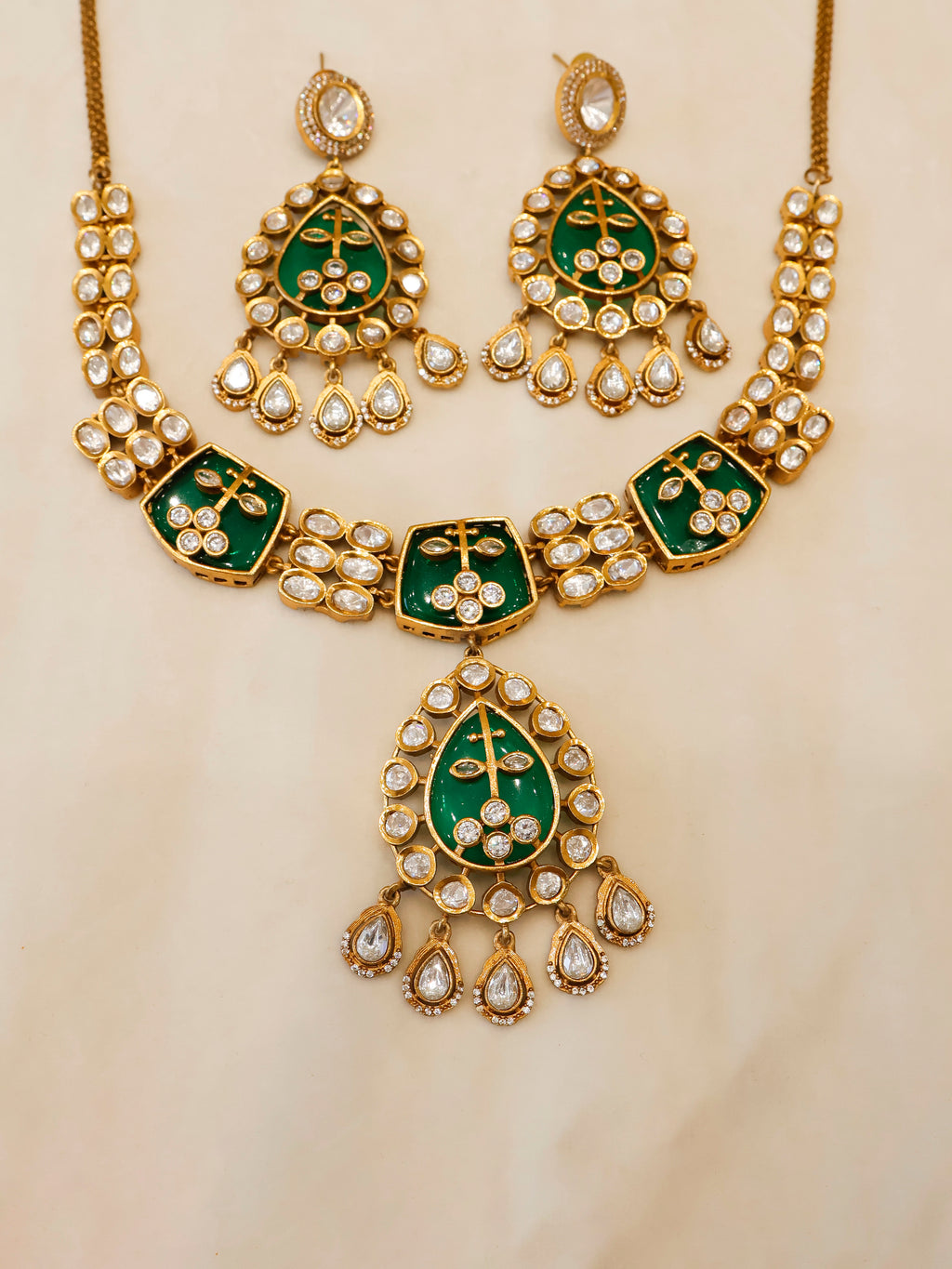 Aanura Green Kundan Pendant Necklace & Earrings Set