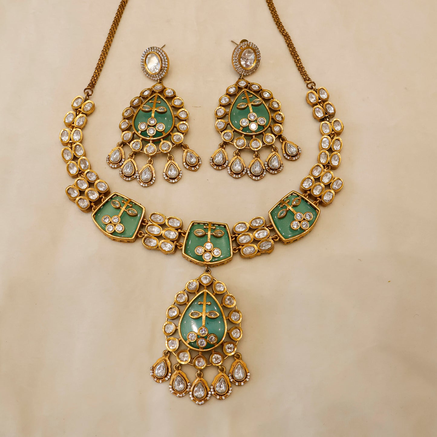 Aanura Green Kundan Pendant Necklace & Earrings Set