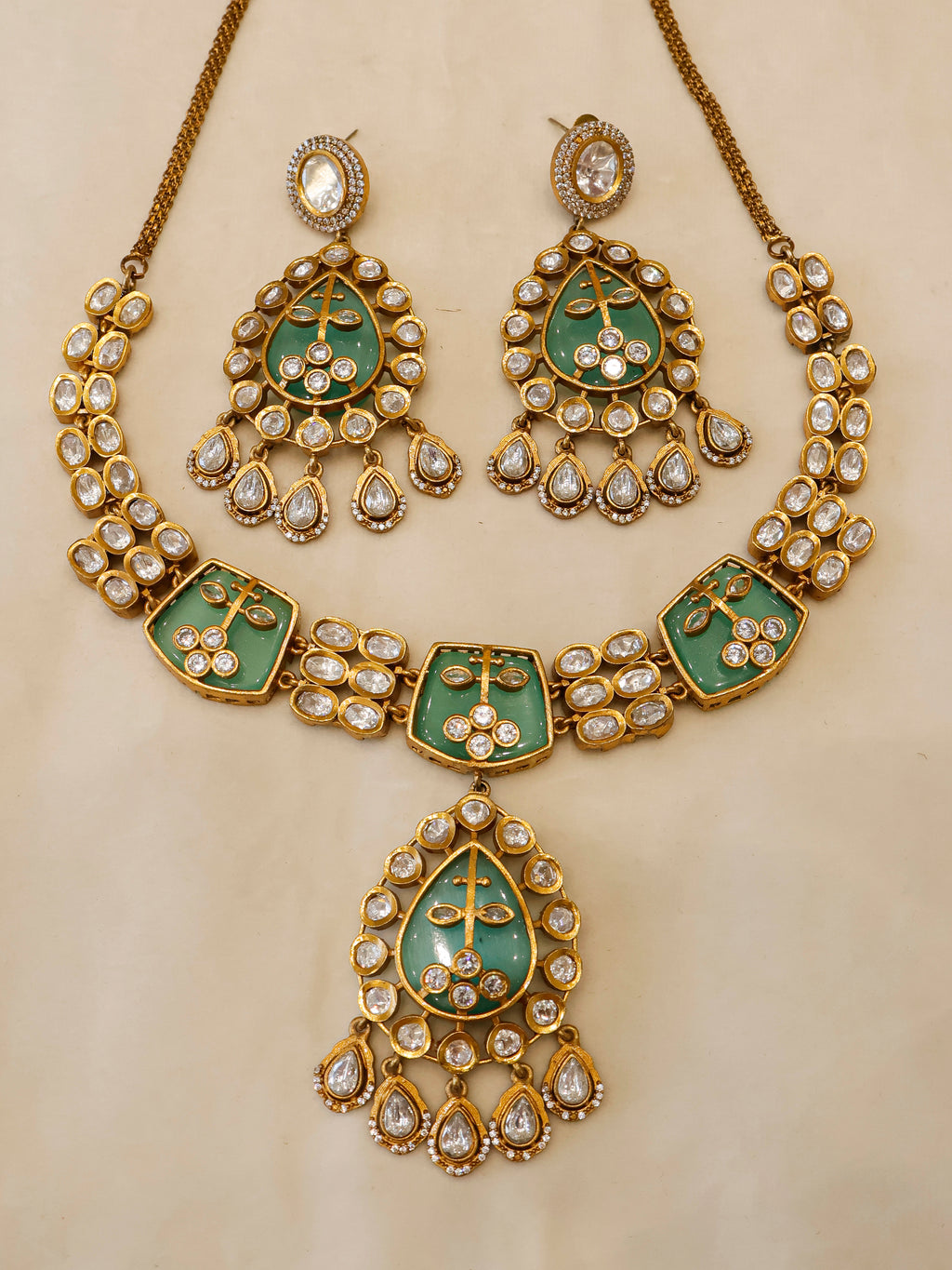 Aanura Green Kundan Pendant Necklace & Earrings Set