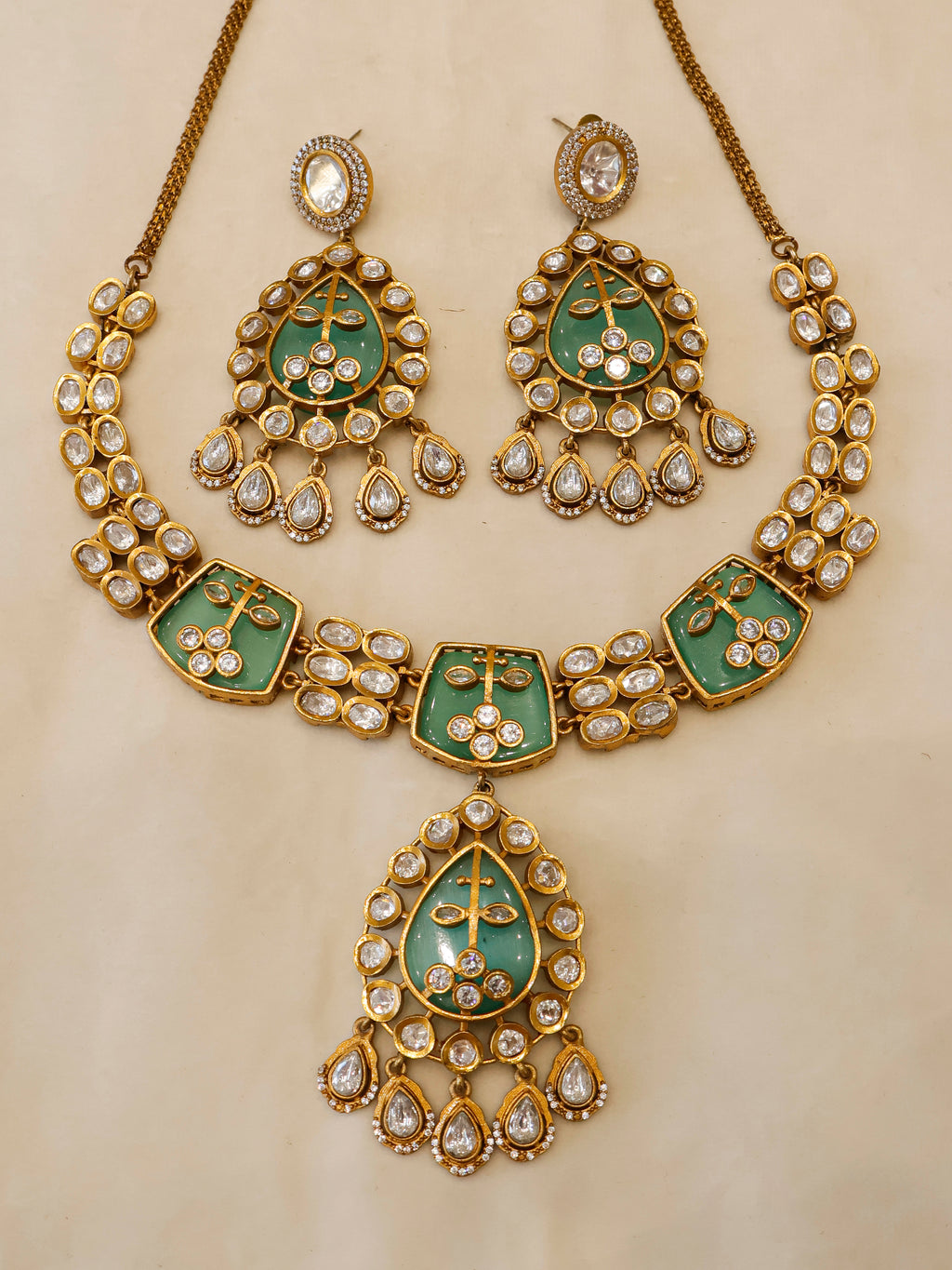 Aanura Green Kundan Pendant Necklace & Earrings Set