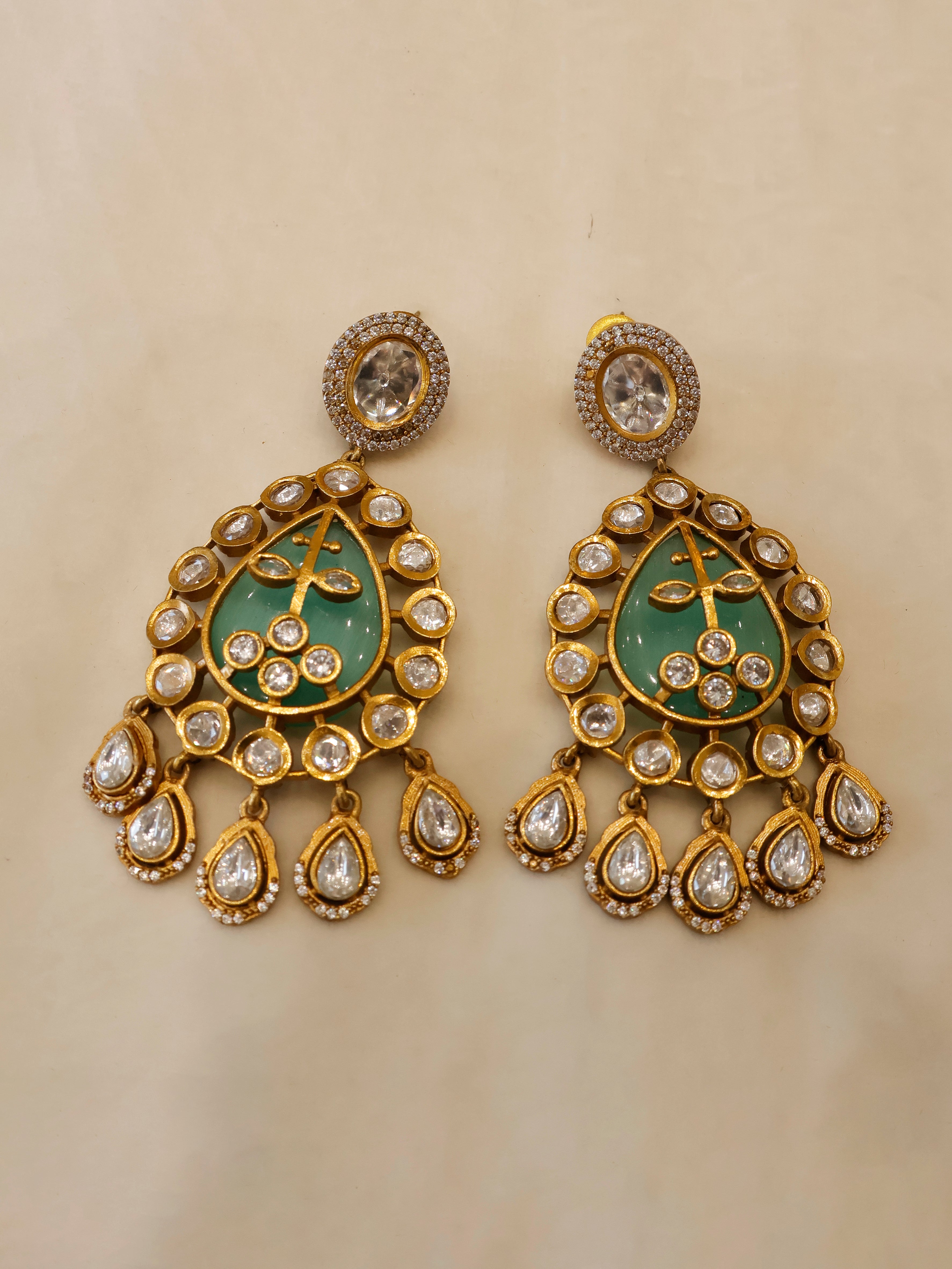 Aanura Green Kundan Pendant Necklace & Earrings Set