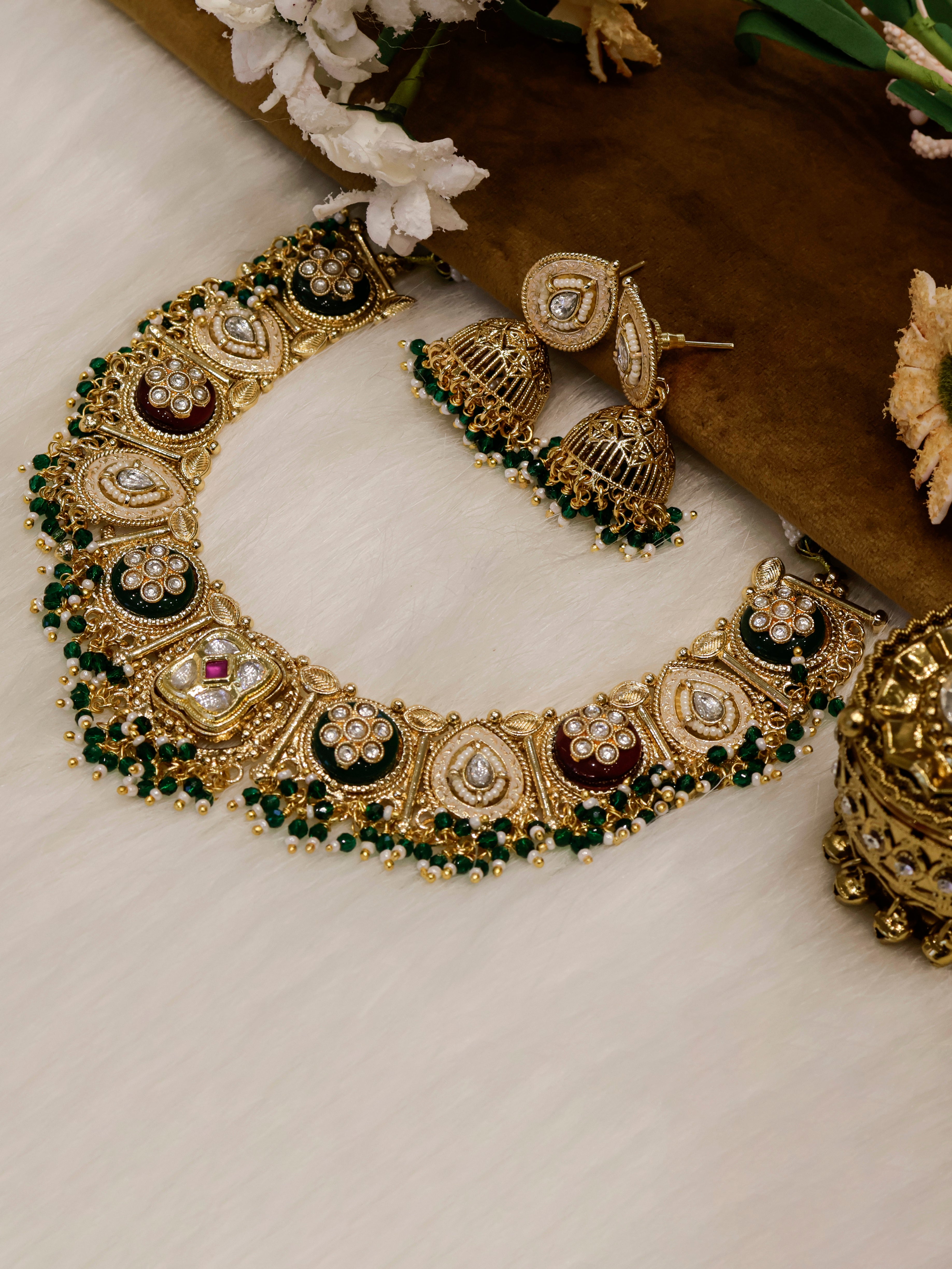 Aanura Antique Kundan Choker Necklace & Earrings