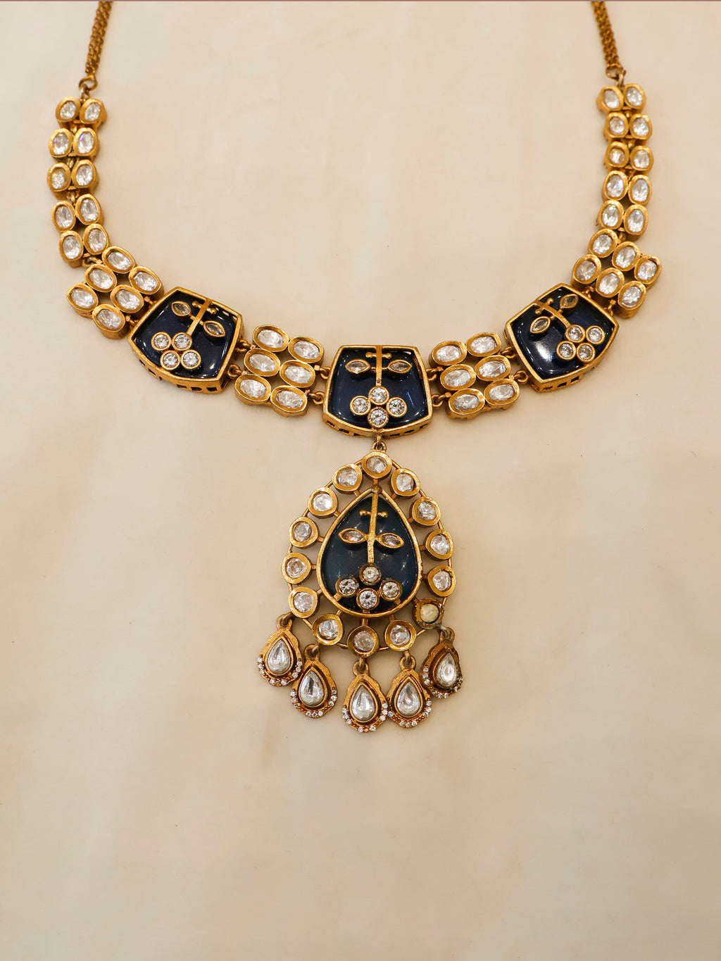 Aanura Green Kundan Pendant Necklace & Earrings Set