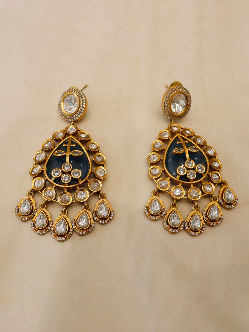 Aanura Green Kundan Pendant Necklace & Earrings Set