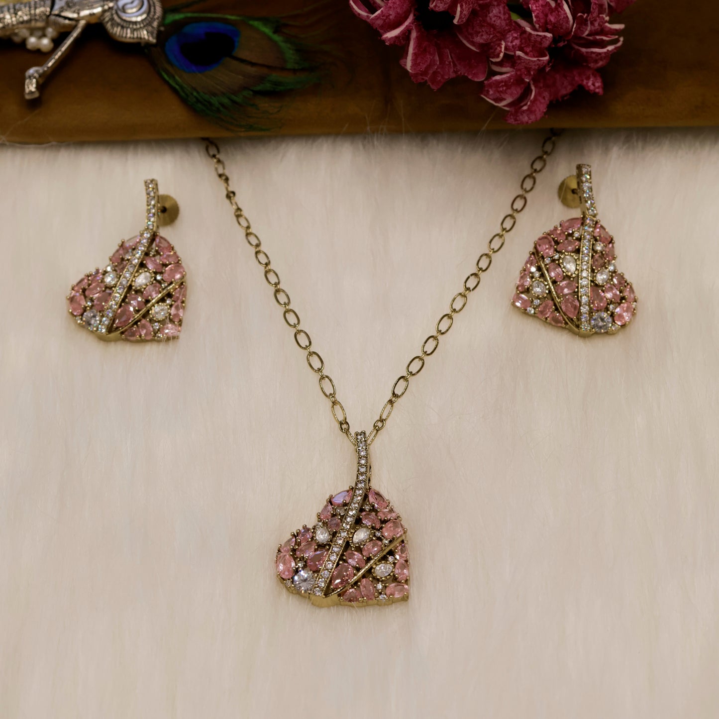 Aanura Green Leaf Pendant Necklace & Earrings