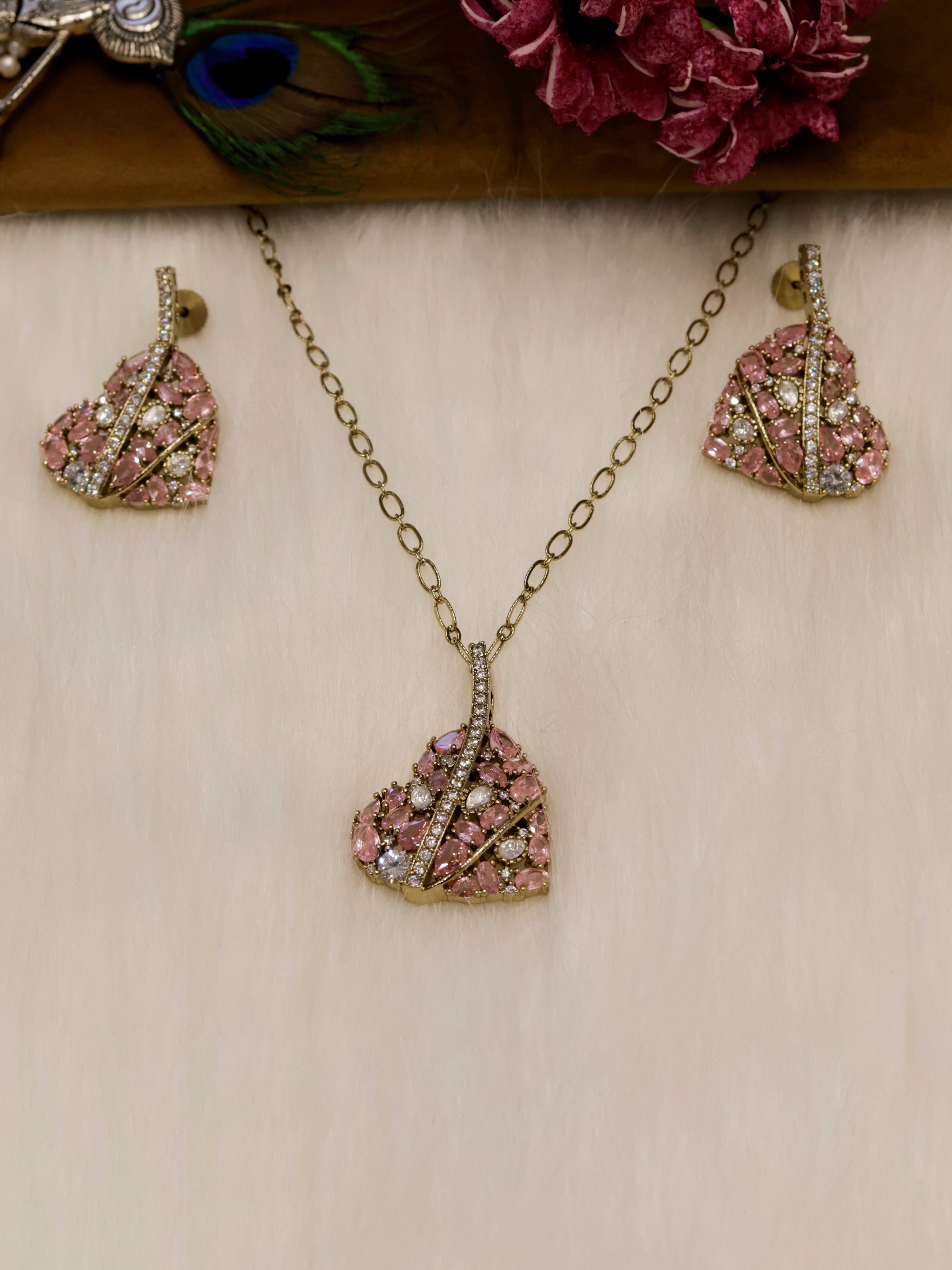 Aanura Green Leaf Pendant Necklace & Earrings