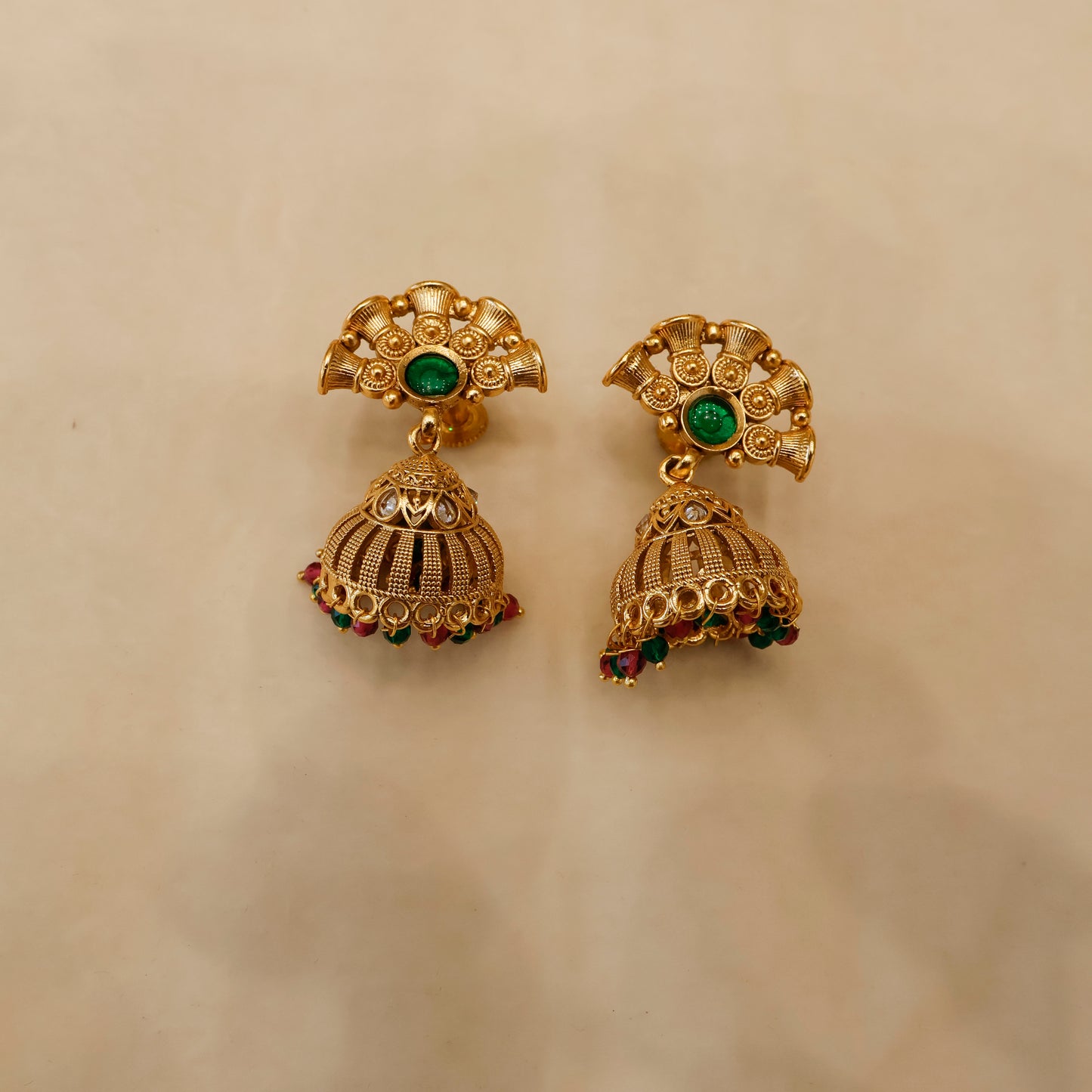 Aanura Gold-Plated Kundan Necklace & Earrings Set