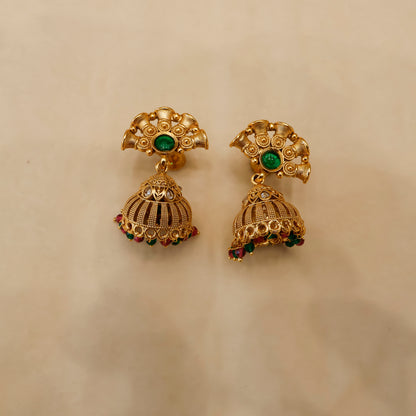 Aanura Gold-Plated Kundan Necklace & Earrings Set