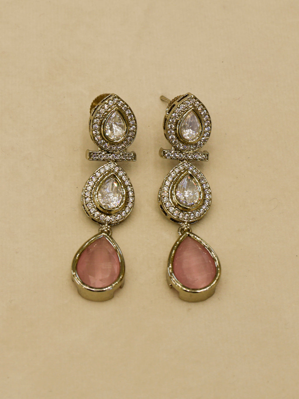 Aanura Teardrop Kundan Necklace with Dual-Tone Drops & Earrings