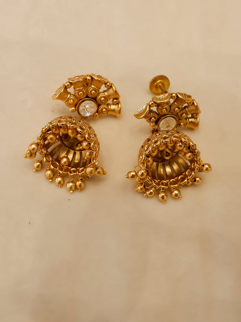 Aanura Gold-Plated Kundan Necklace & Earrings Set