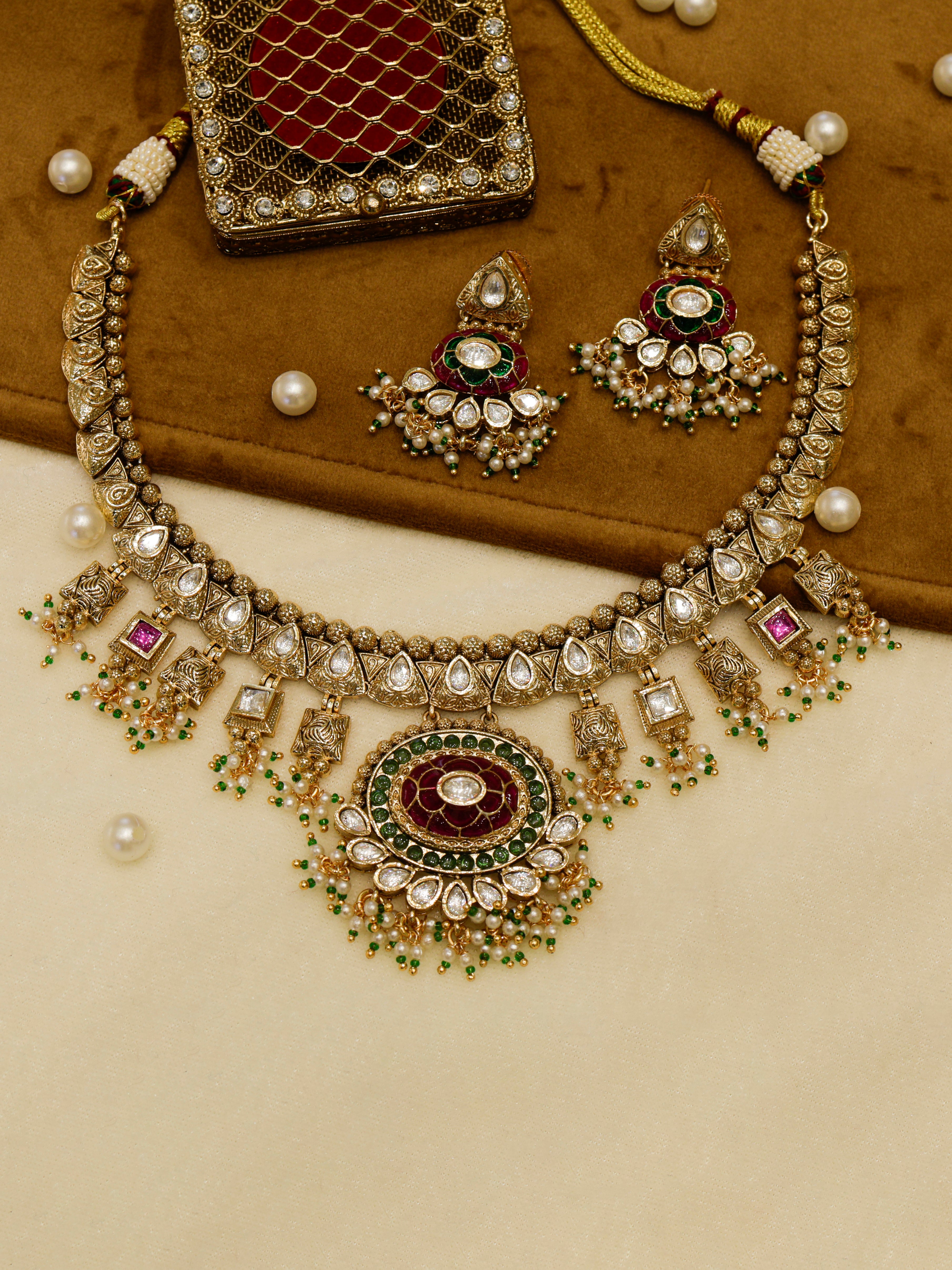 Aanura Royal Antique Choker Necklace with Earrings