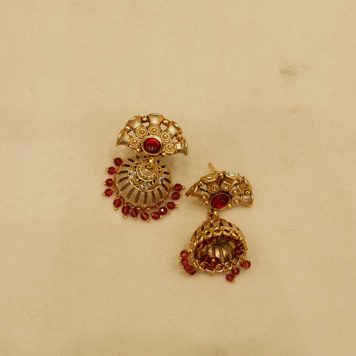 Aanura Gold-Plated Kundan Necklace & Earrings Set