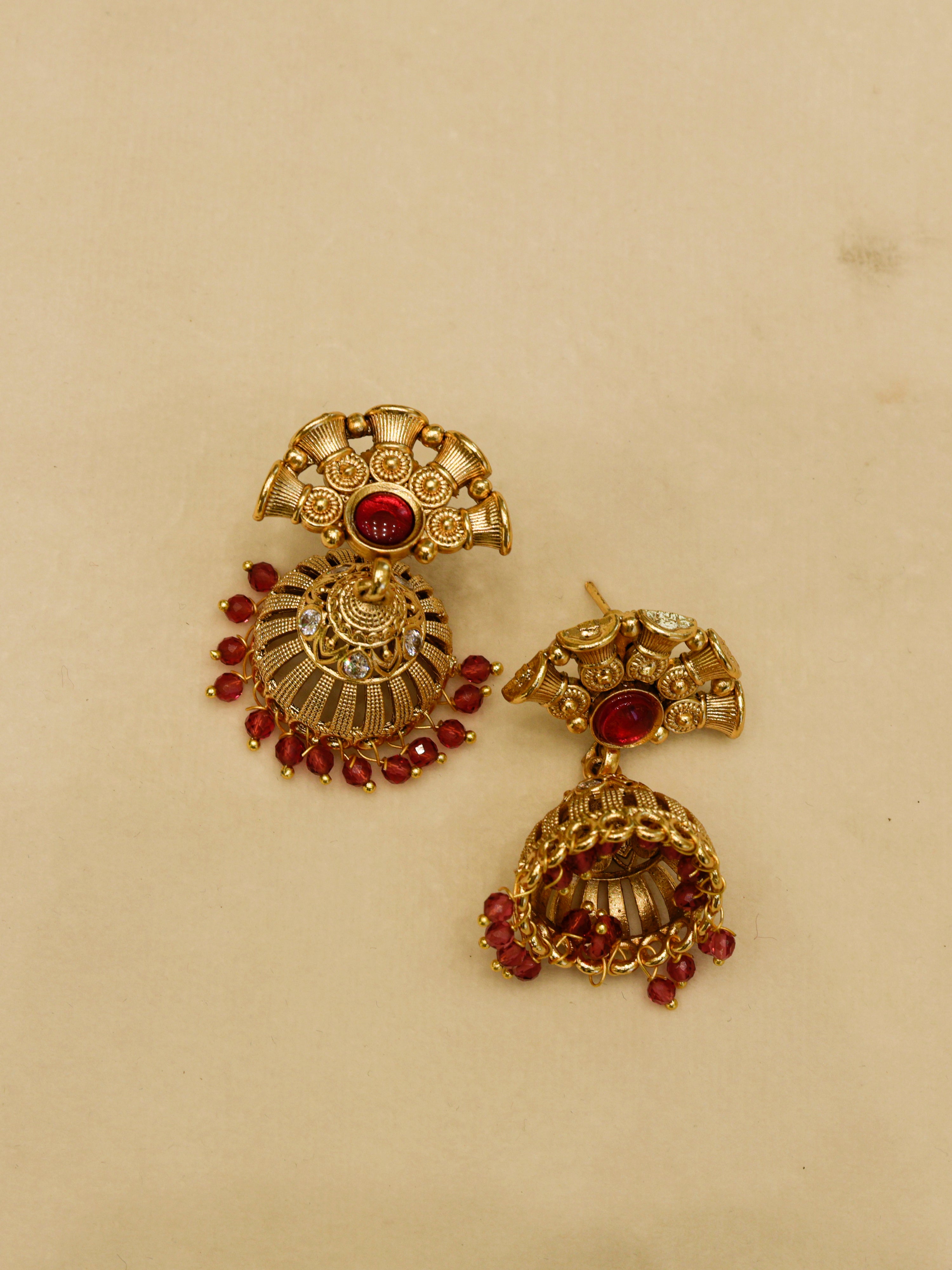 Aanura Gold-Plated Kundan Necklace & Earrings Set