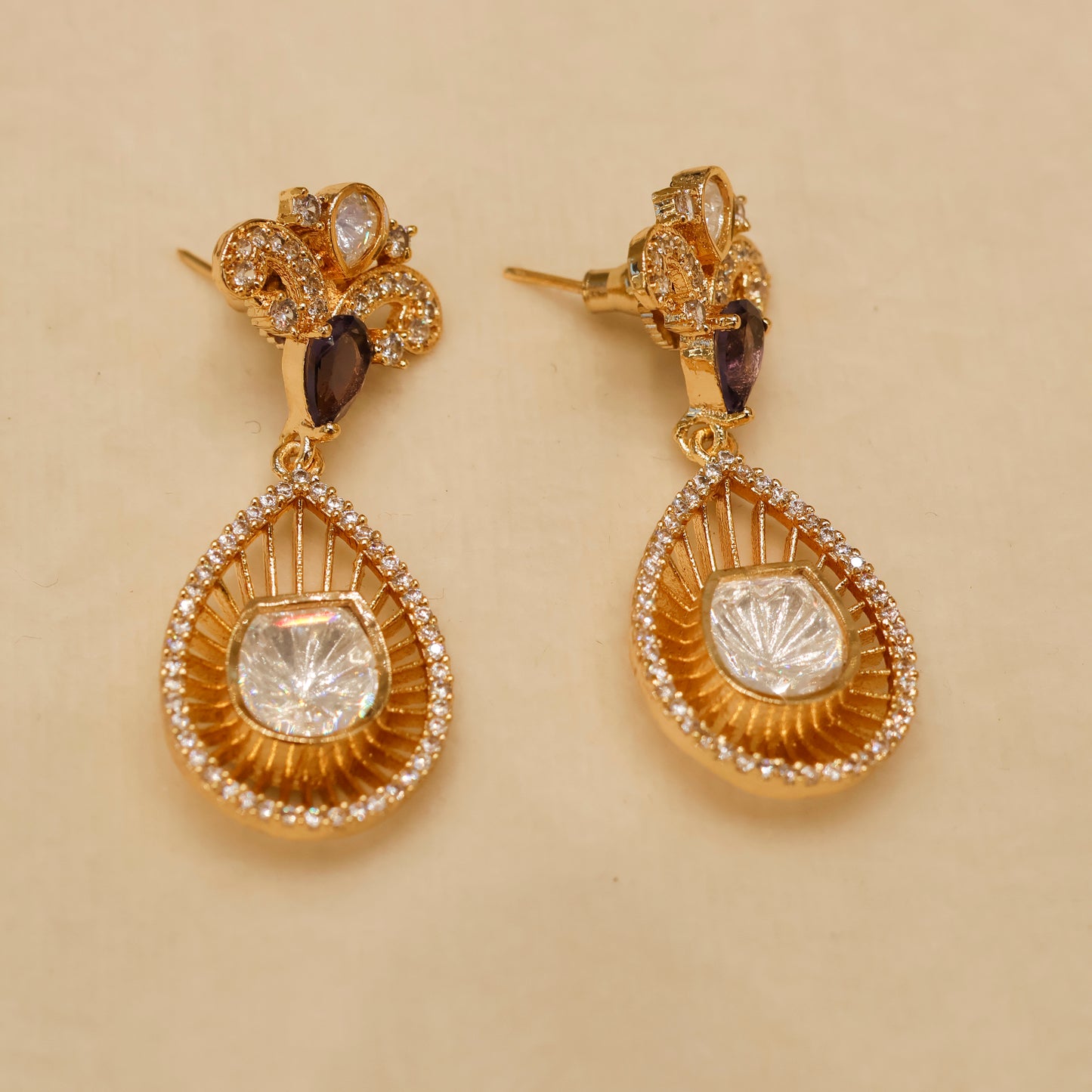 Aanura Pear Drop Necklace & Earrings with Stones