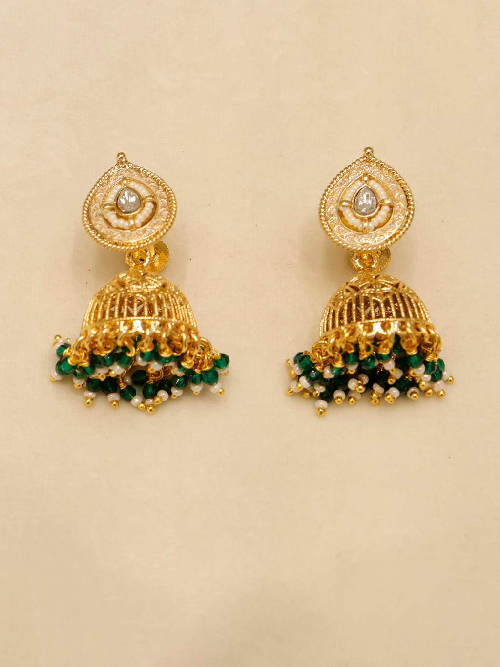 Aanura Antique Kundan Choker Necklace & Earrings