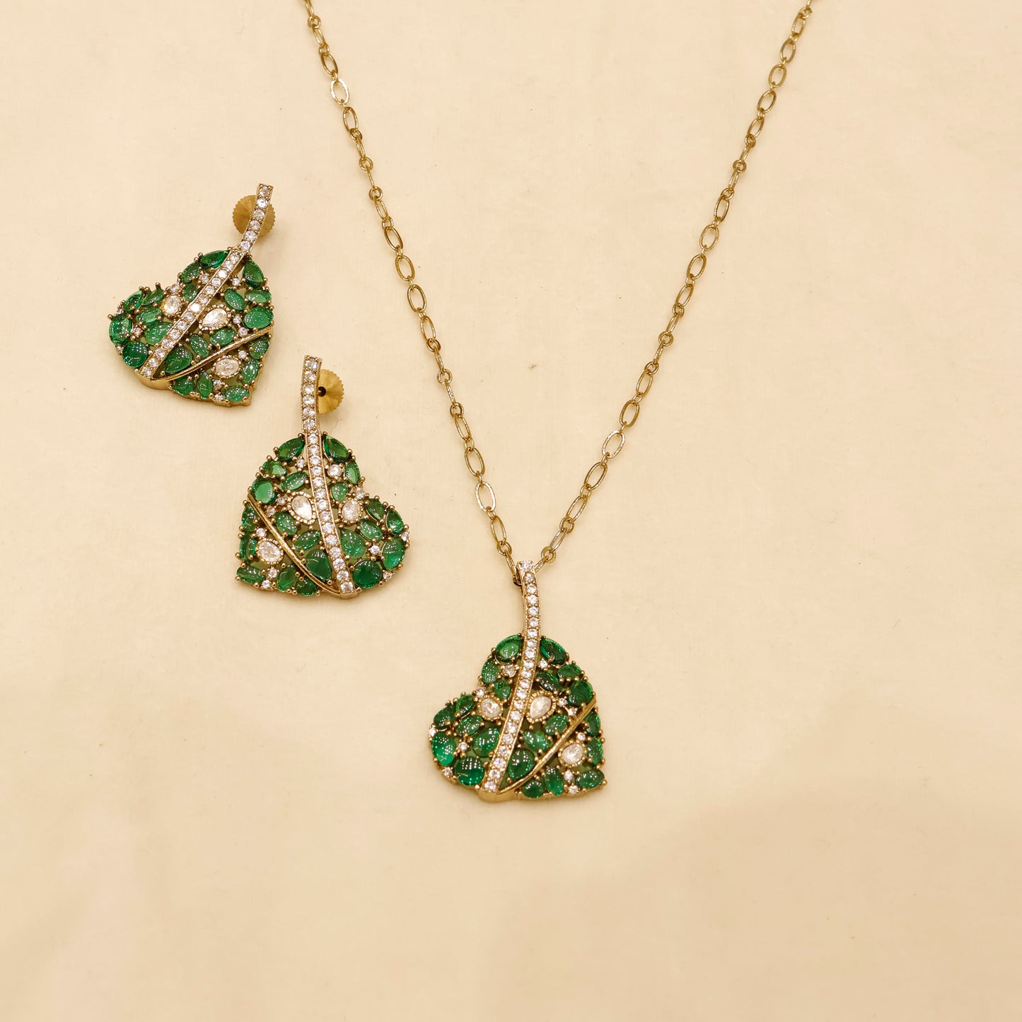Aanura Green Leaf Pendant Necklace & Earrings