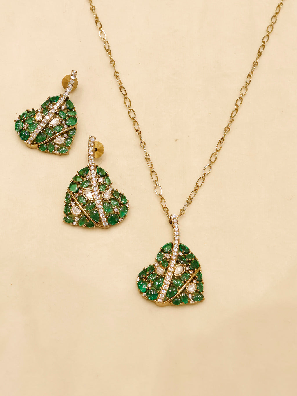Aanura Green Leaf Pendant Necklace & Earrings