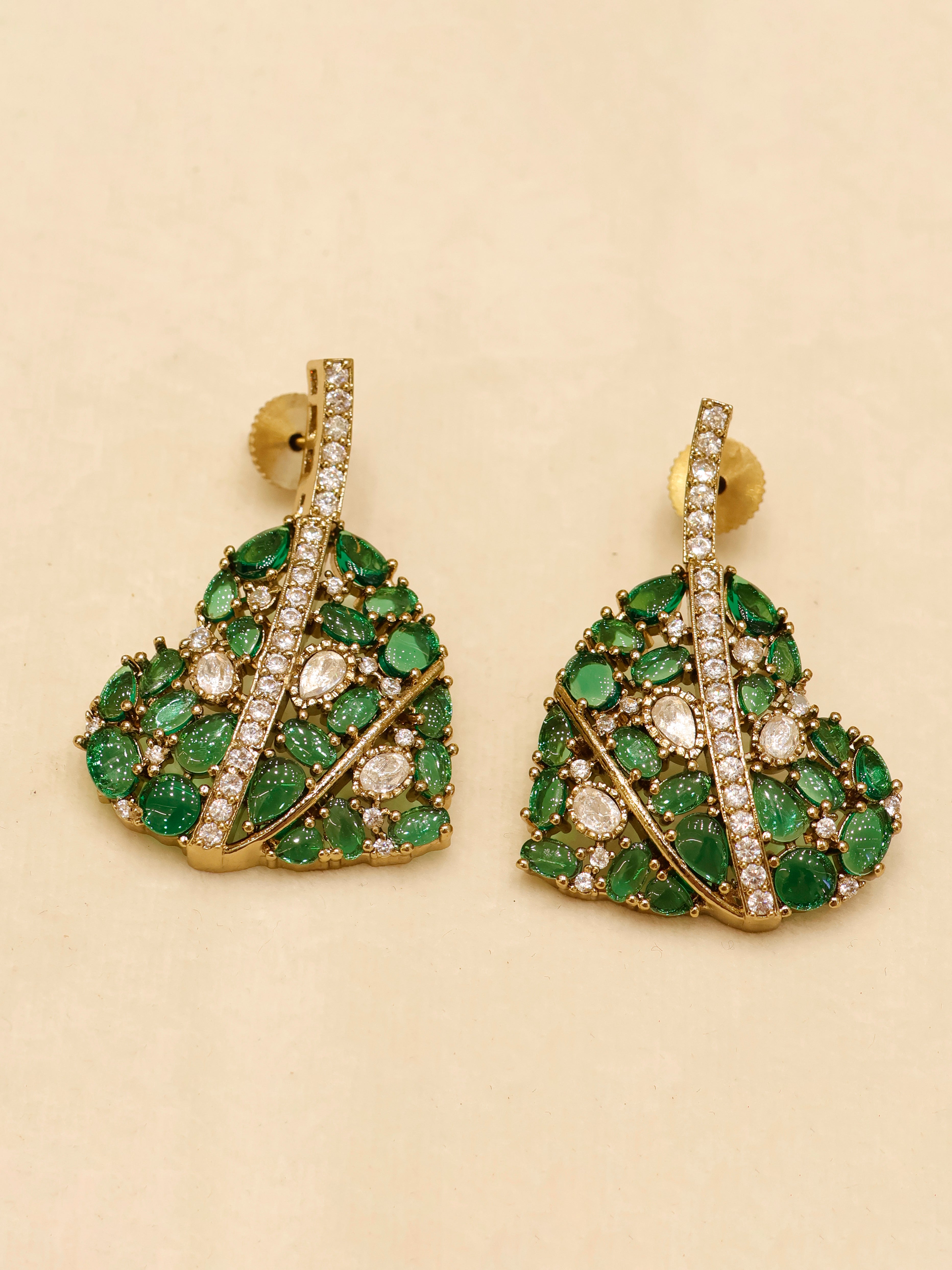 Aanura Green Leaf Pendant Necklace & Earrings