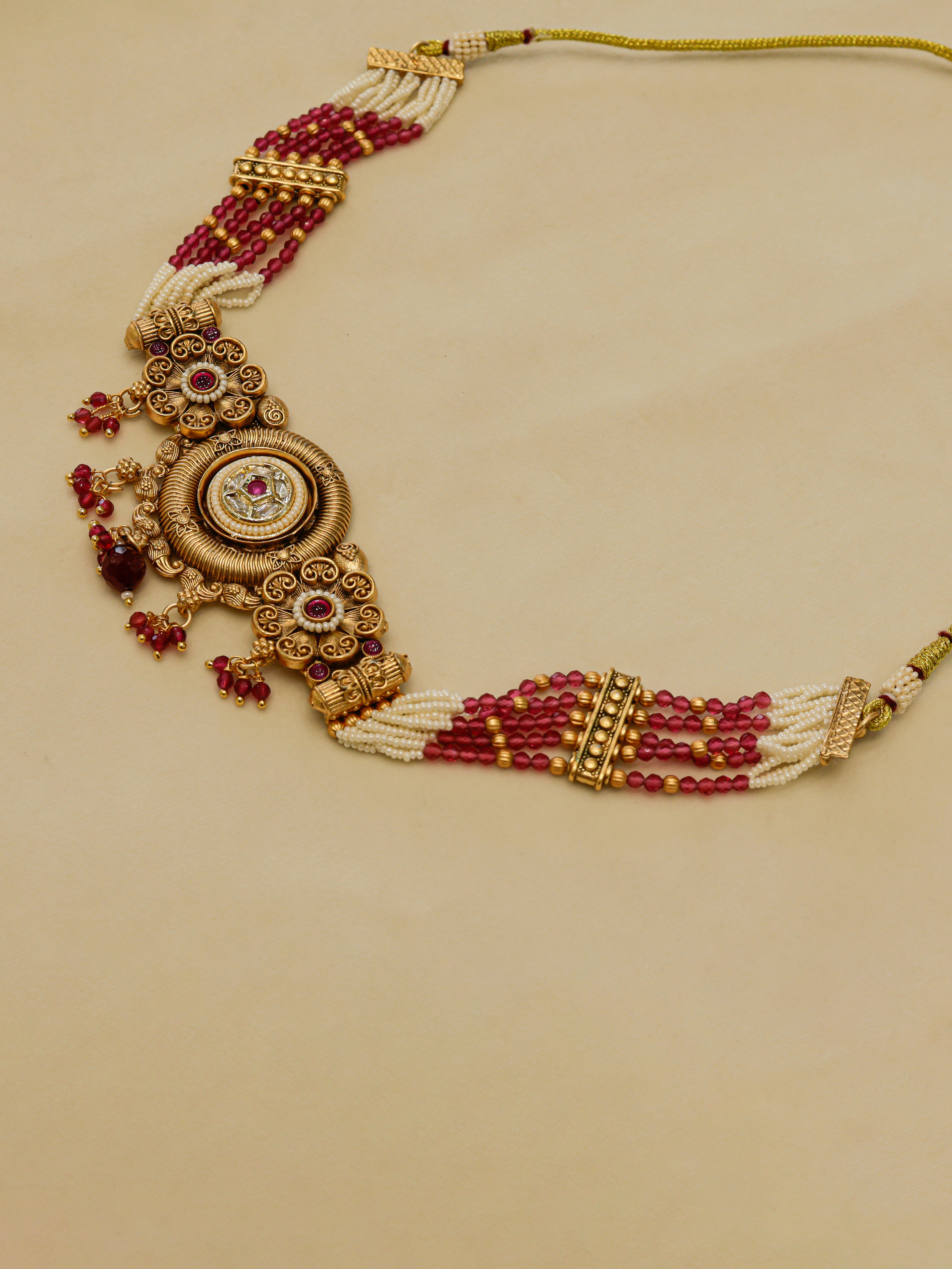 Aanura Antique Circular Kundan Choker Necklace Set