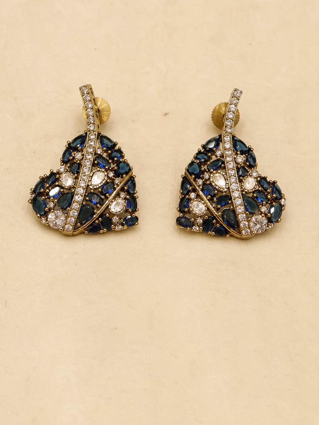 Aanura Green Leaf Pendant Necklace & Earrings