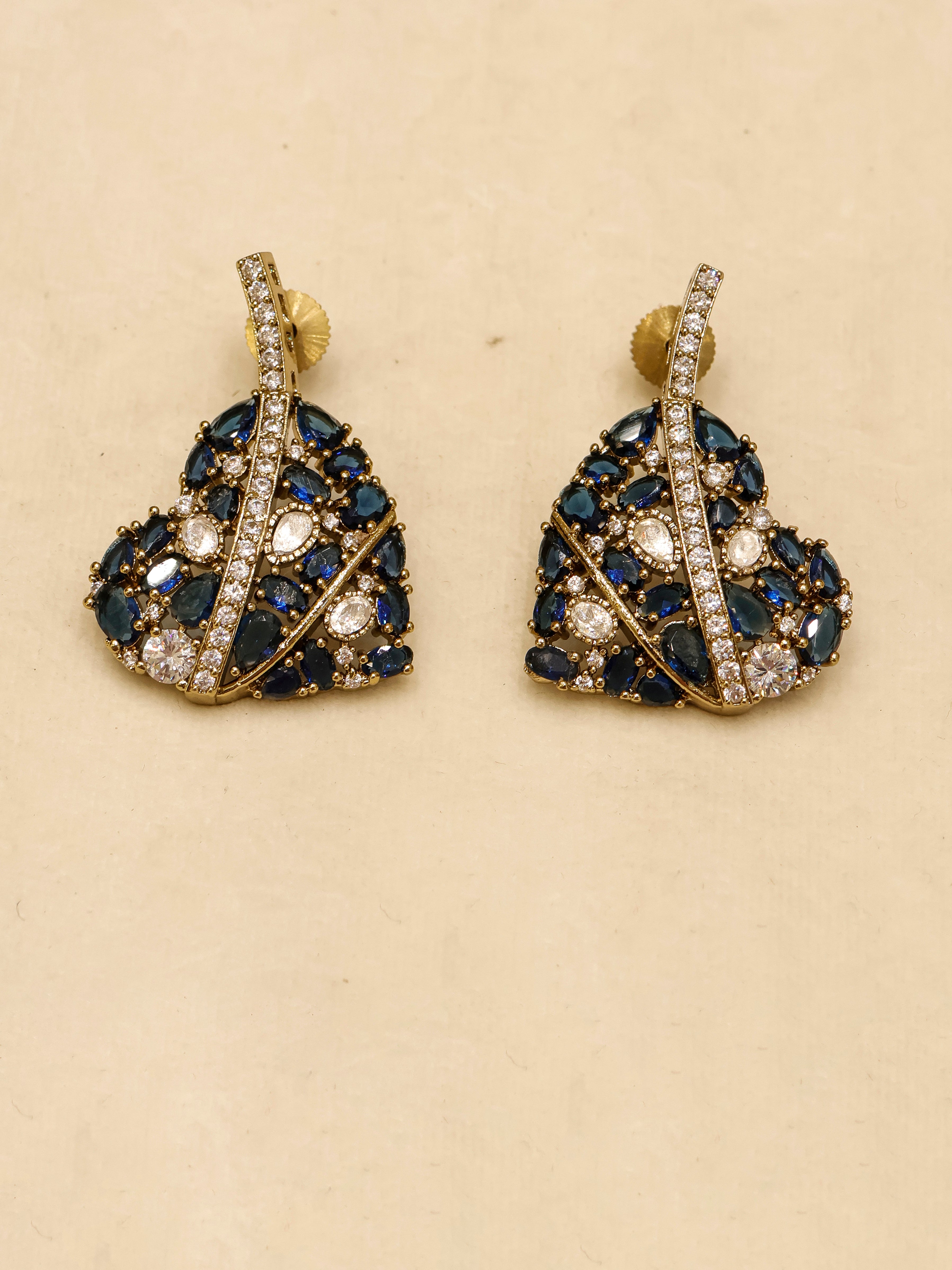 Aanura Green Leaf Pendant Necklace & Earrings
