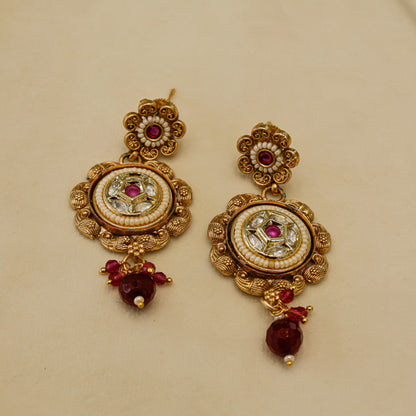 Aanura Antique Circular Kundan Choker Necklace Set