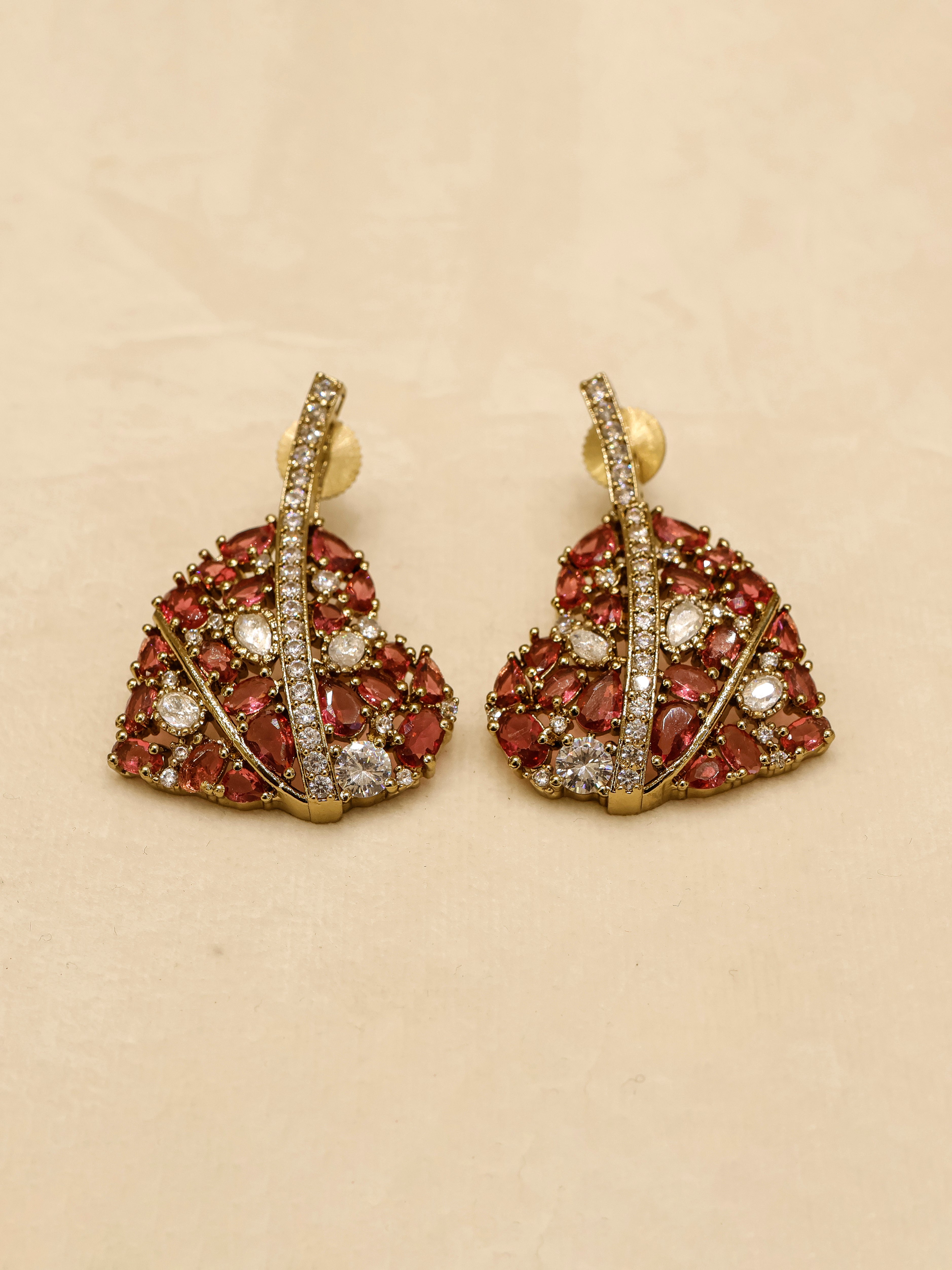 Aanura Green Leaf Pendant Necklace & Earrings
