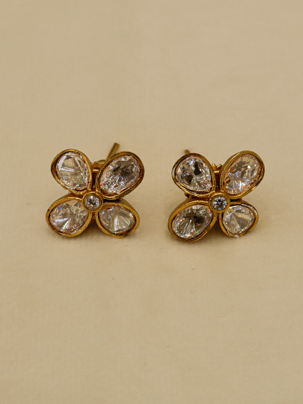 Aanura Teardrop Gold Necklace Set with Stone Earrings