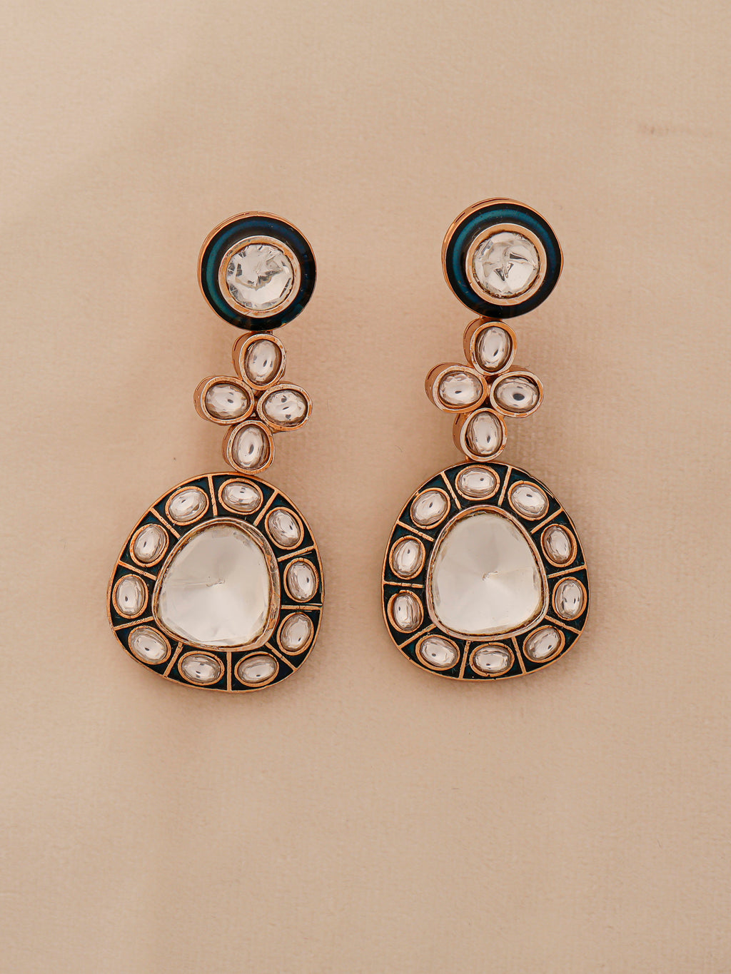 Aanura Kundan Choker Necklace Set with Matching Earrings