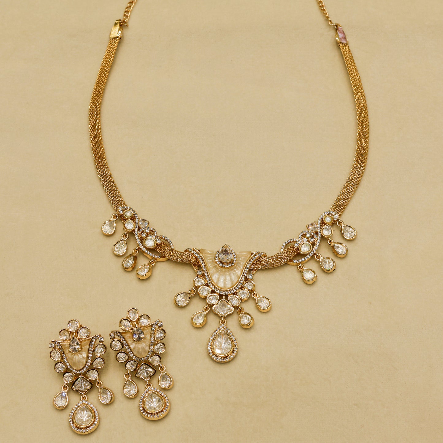 Aanura White Stone Drop Necklace Set