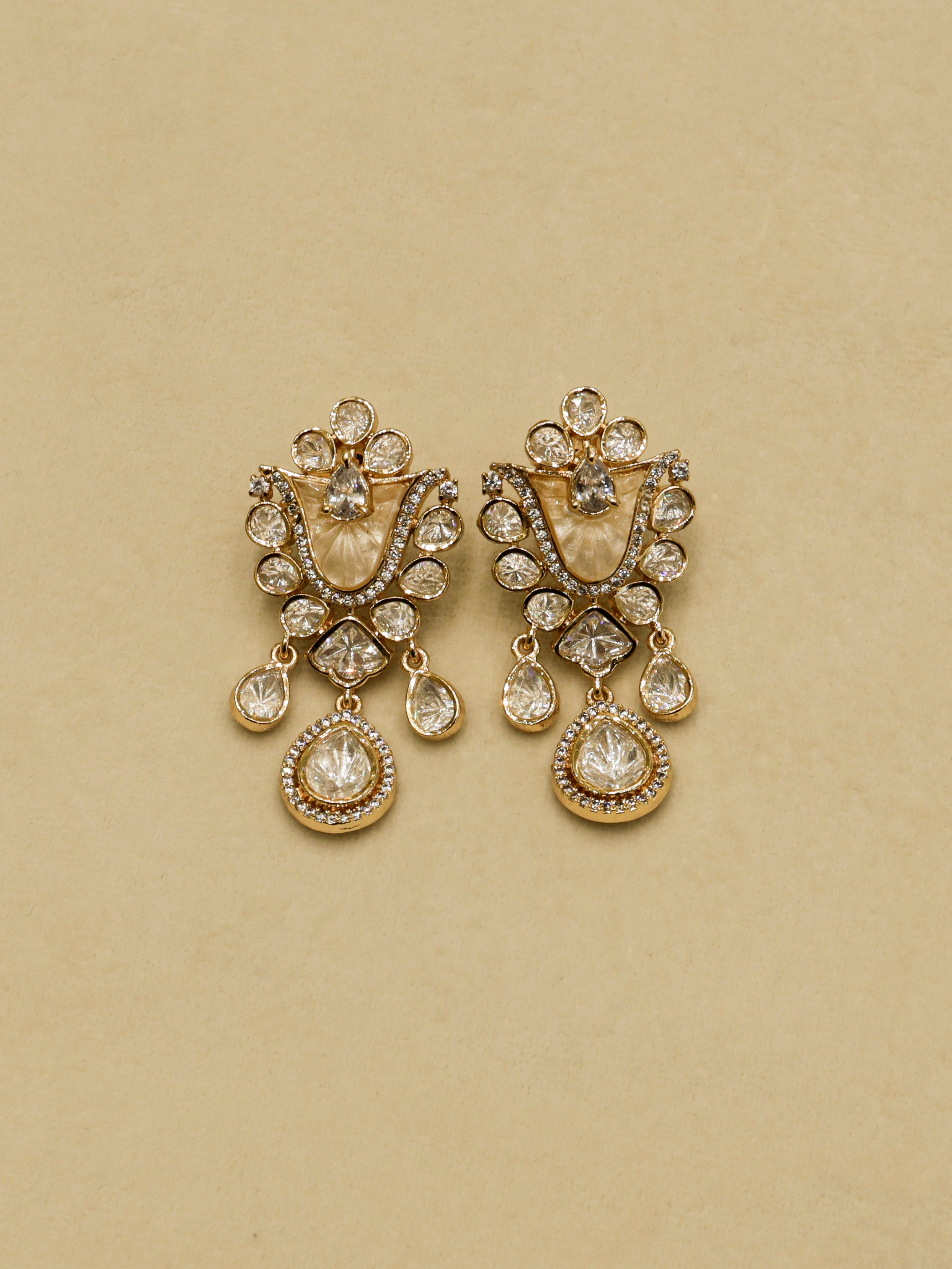 Aanura White Stone Drop Necklace Set