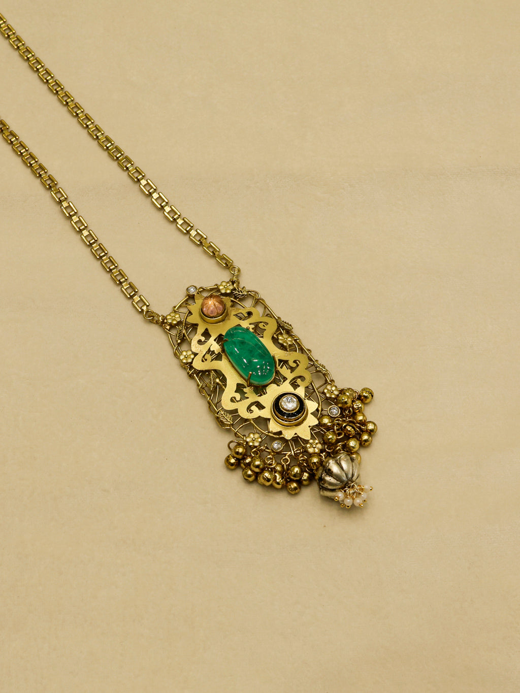 Aanura Pink Stone Antique Pendant Necklace Set