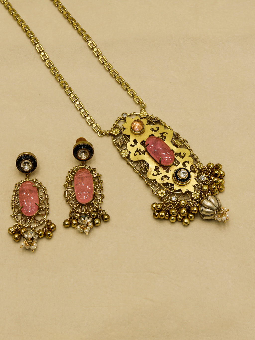 Aanura Pink Stone Antique Pendant Necklace Set